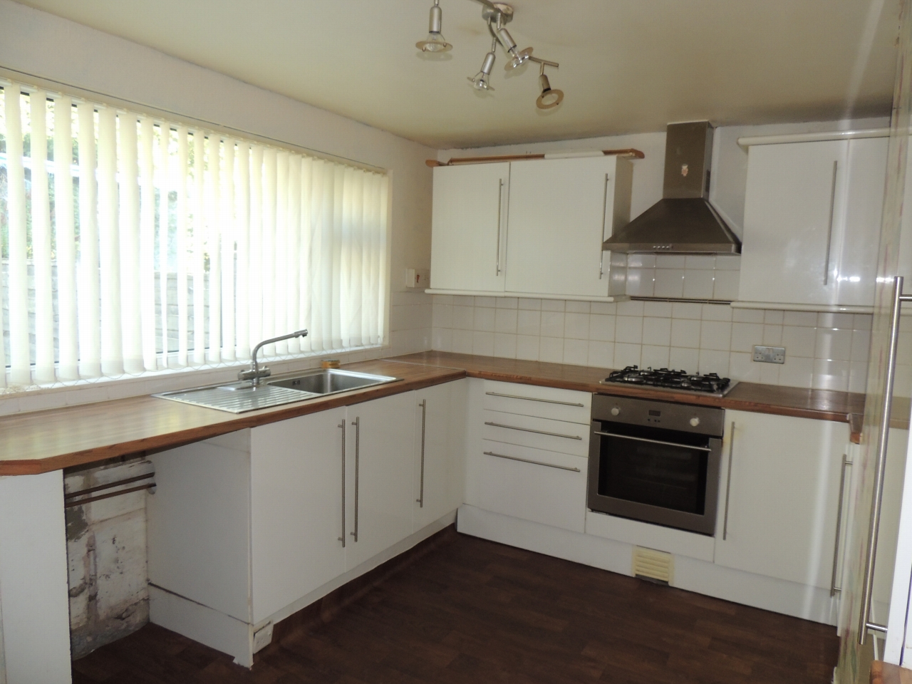 3 bedroom barn conversion house Let in Chorley - Photograph 10