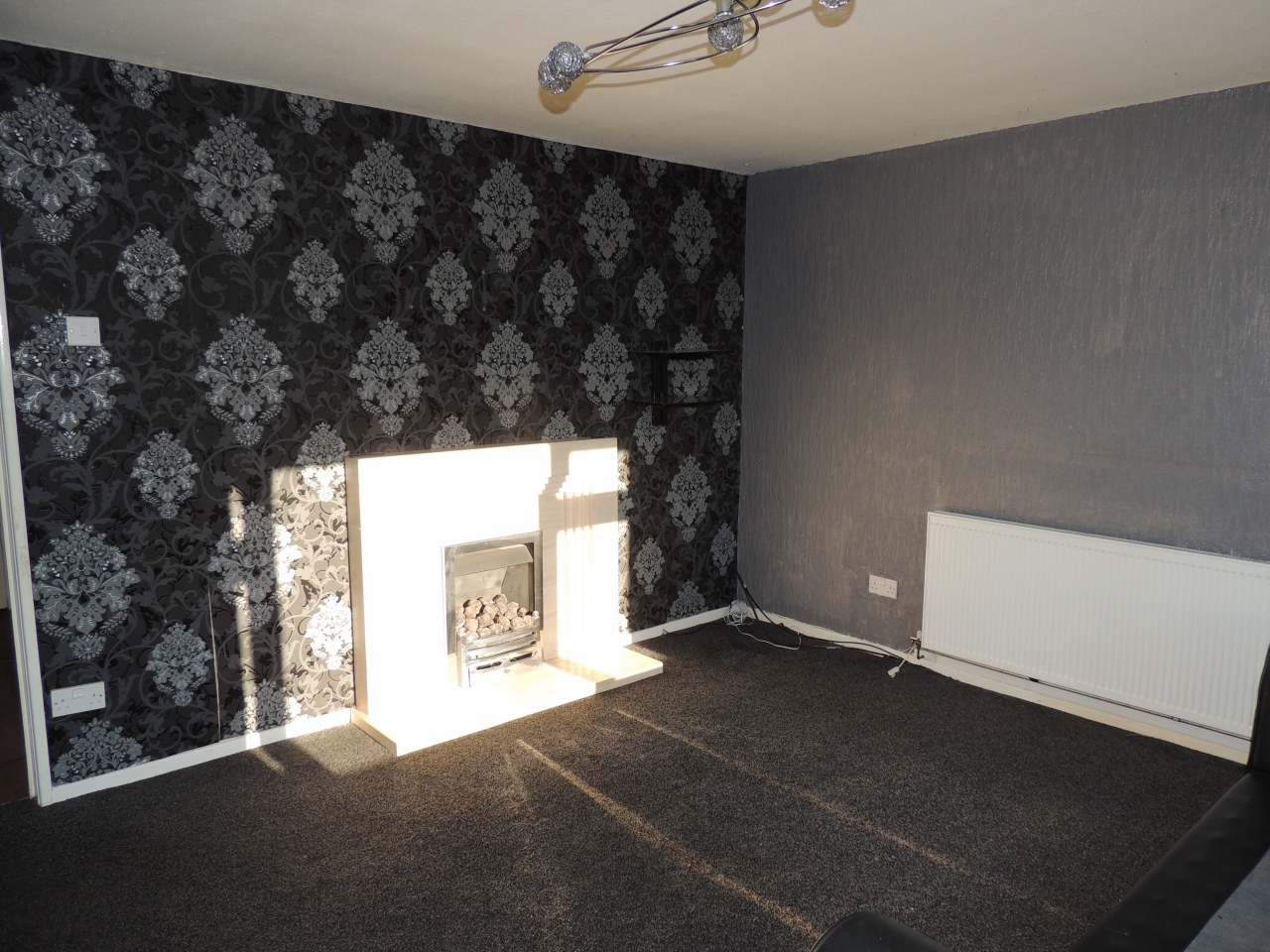 3 bedroom barn conversion house Let in Chorley - Photograph 3