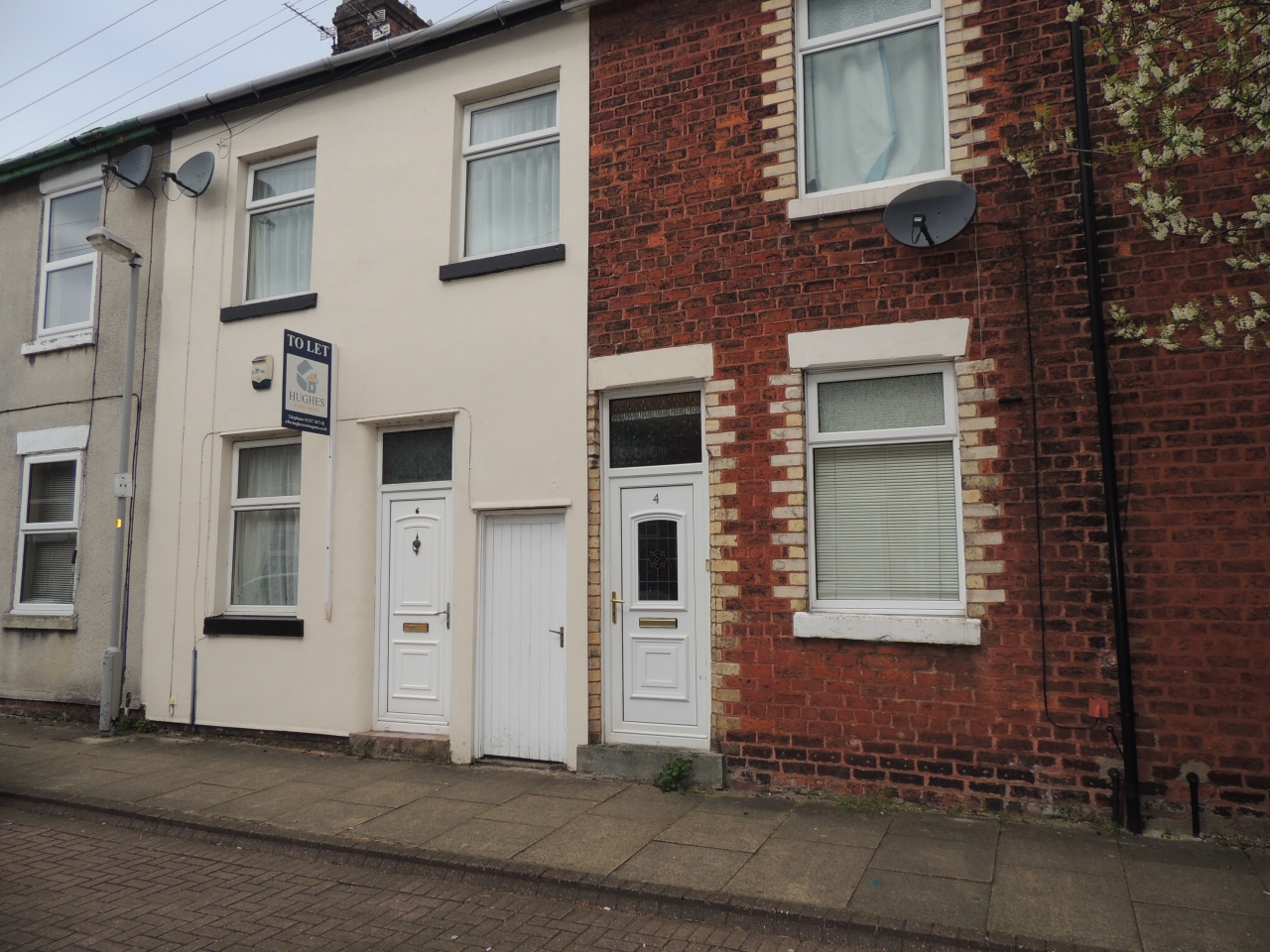 2 bedroom mid terraced house To Let in Preston - Photograph 1