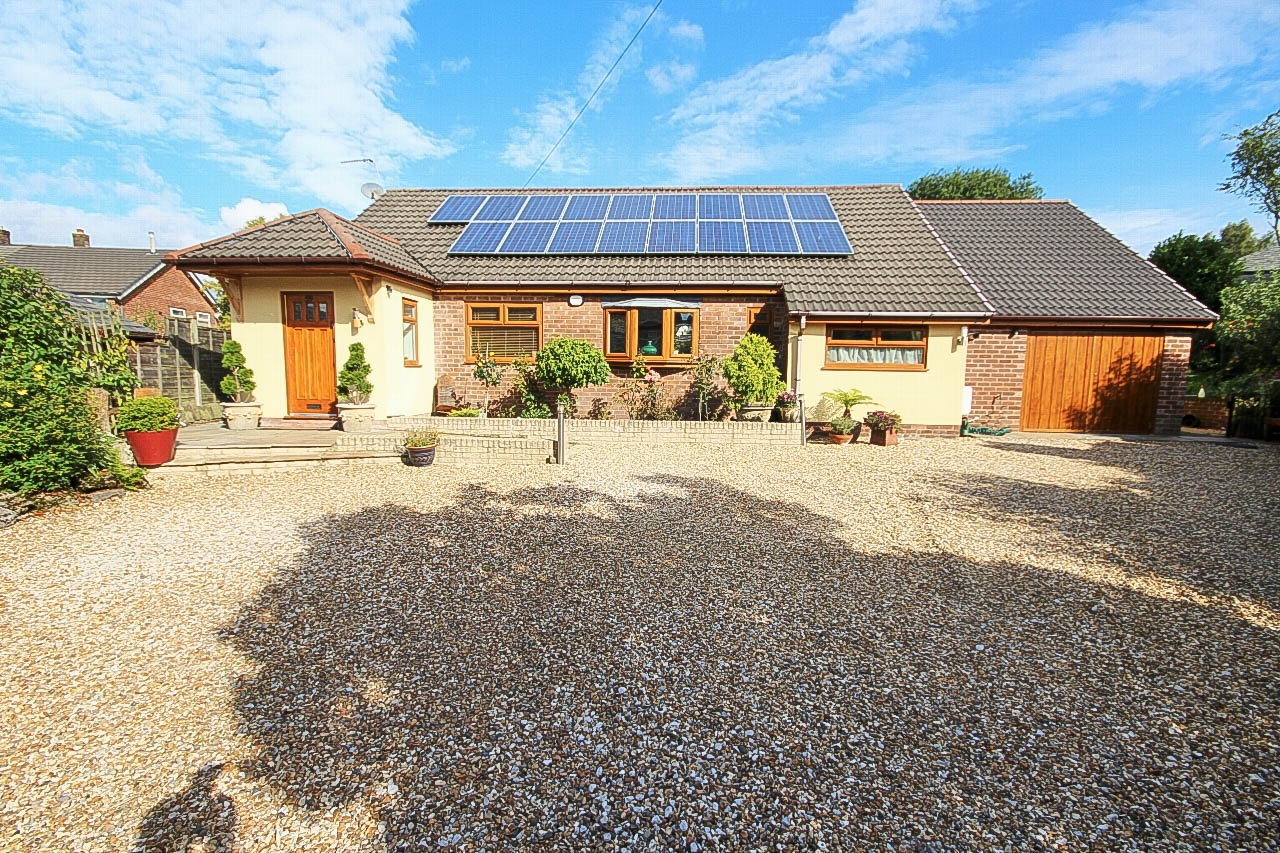 4 bedroom detached bungalow For Sale in Bolton - 1