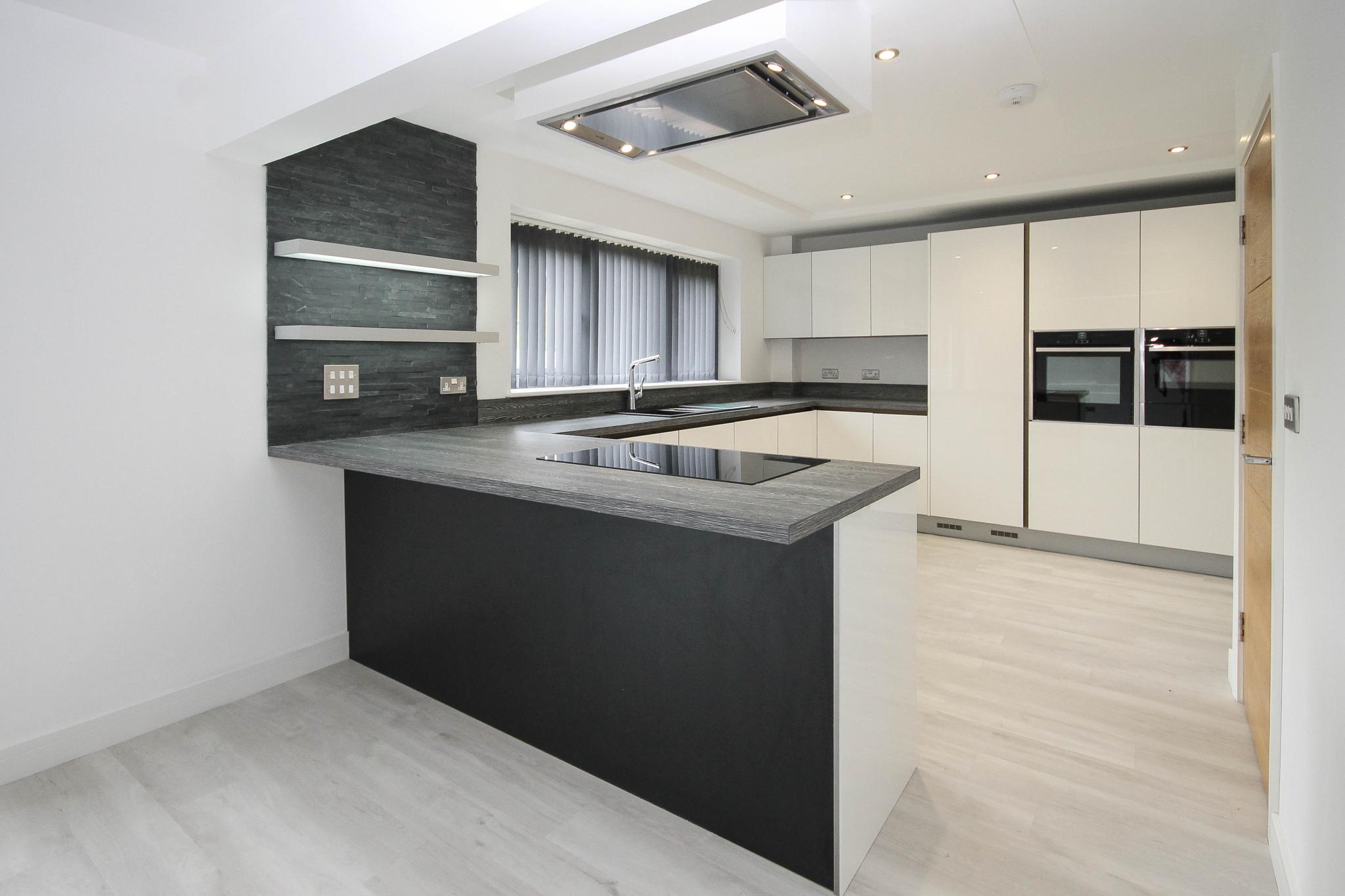 4 bedroom detached house For Sale in Bolton - Photograph 7