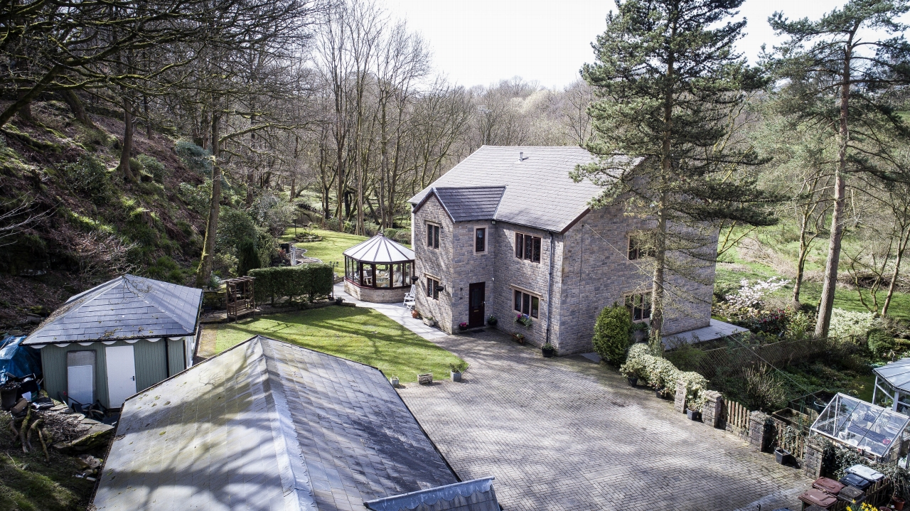 5 bedroom detached house For Sale in Bolton - 1
