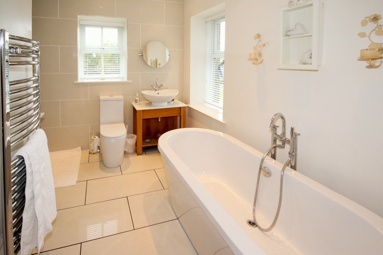 4 bedroom detached house Sale Agreed in Bolton - 27