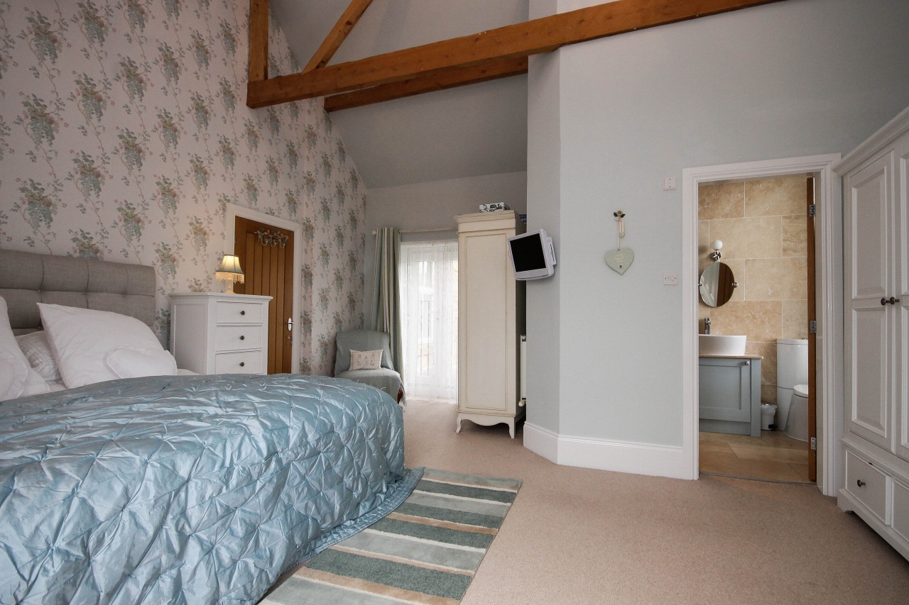 4 bedroom detached house Sale Agreed in Bolton - 20