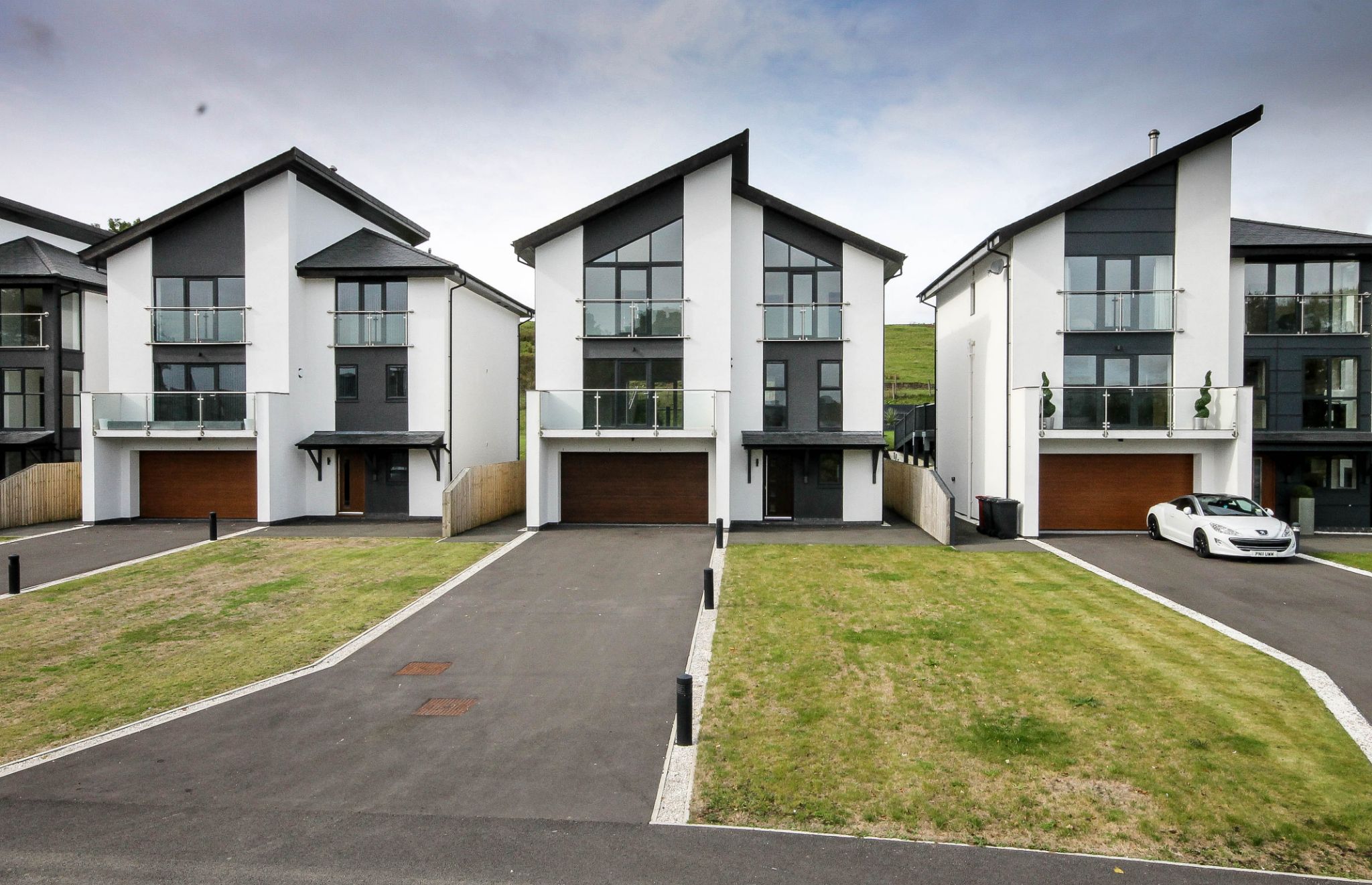 4 bedroom detached house Sale Agreed in Bolton - Photograph 1