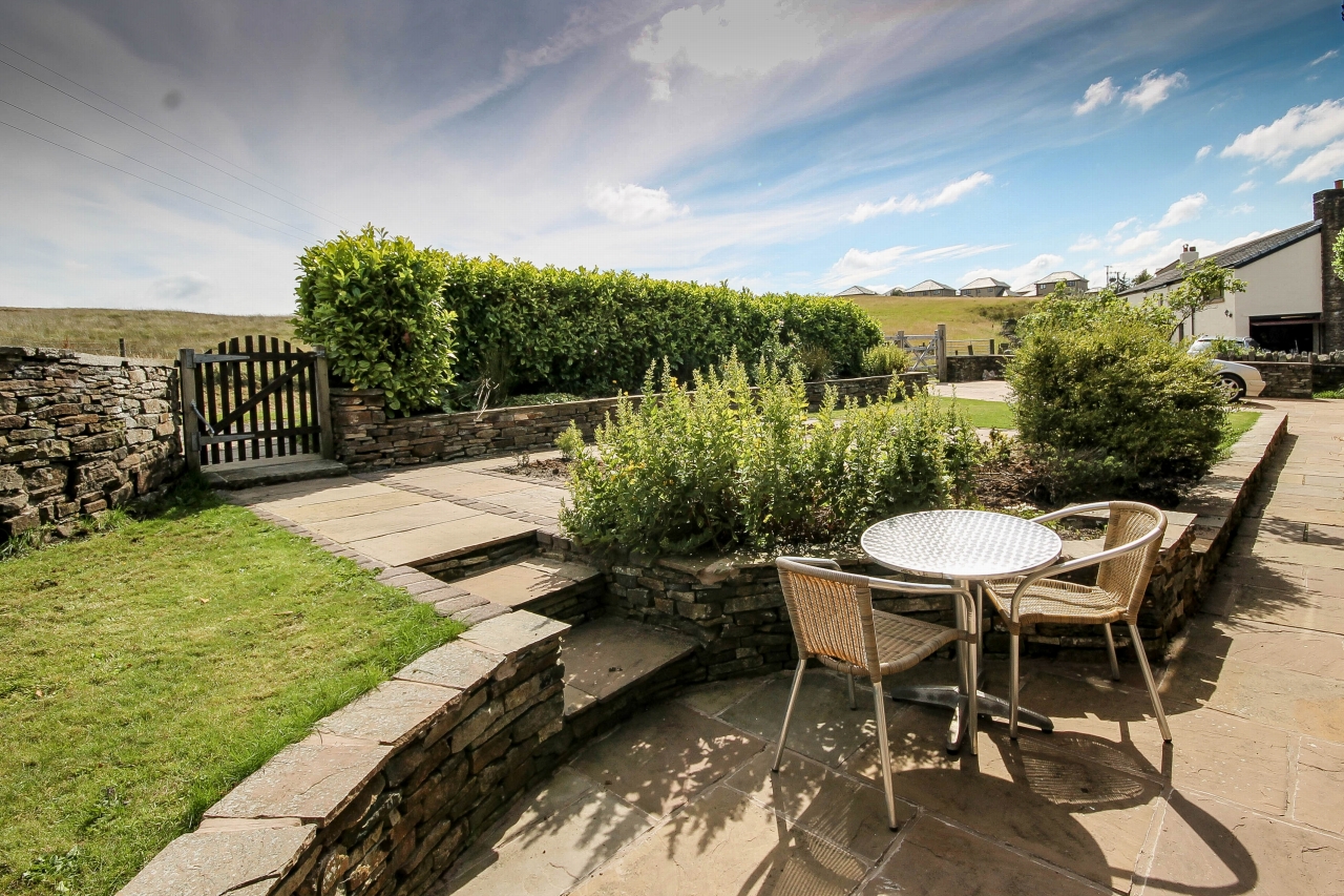 4 bedroom cottage house SSTC in Darwen - 24