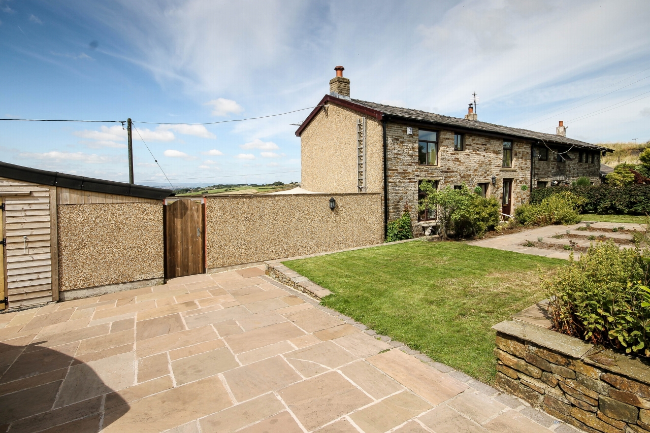 4 bedroom cottage house For Sale in Darwen - 25