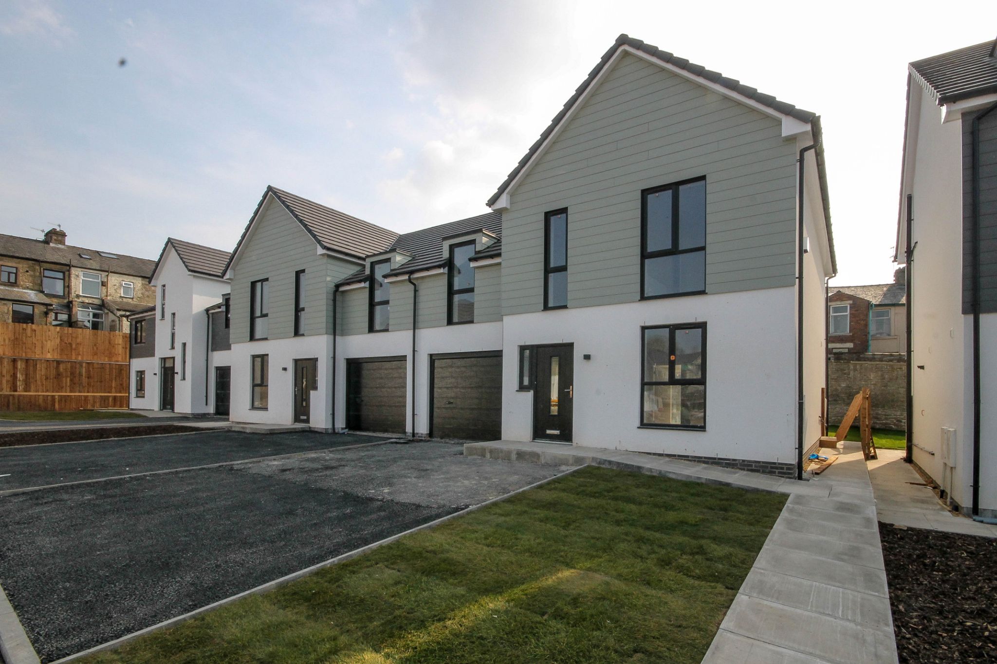 4 bedroom semi-detached house Sale Agreed in Darwen - Photograph 1