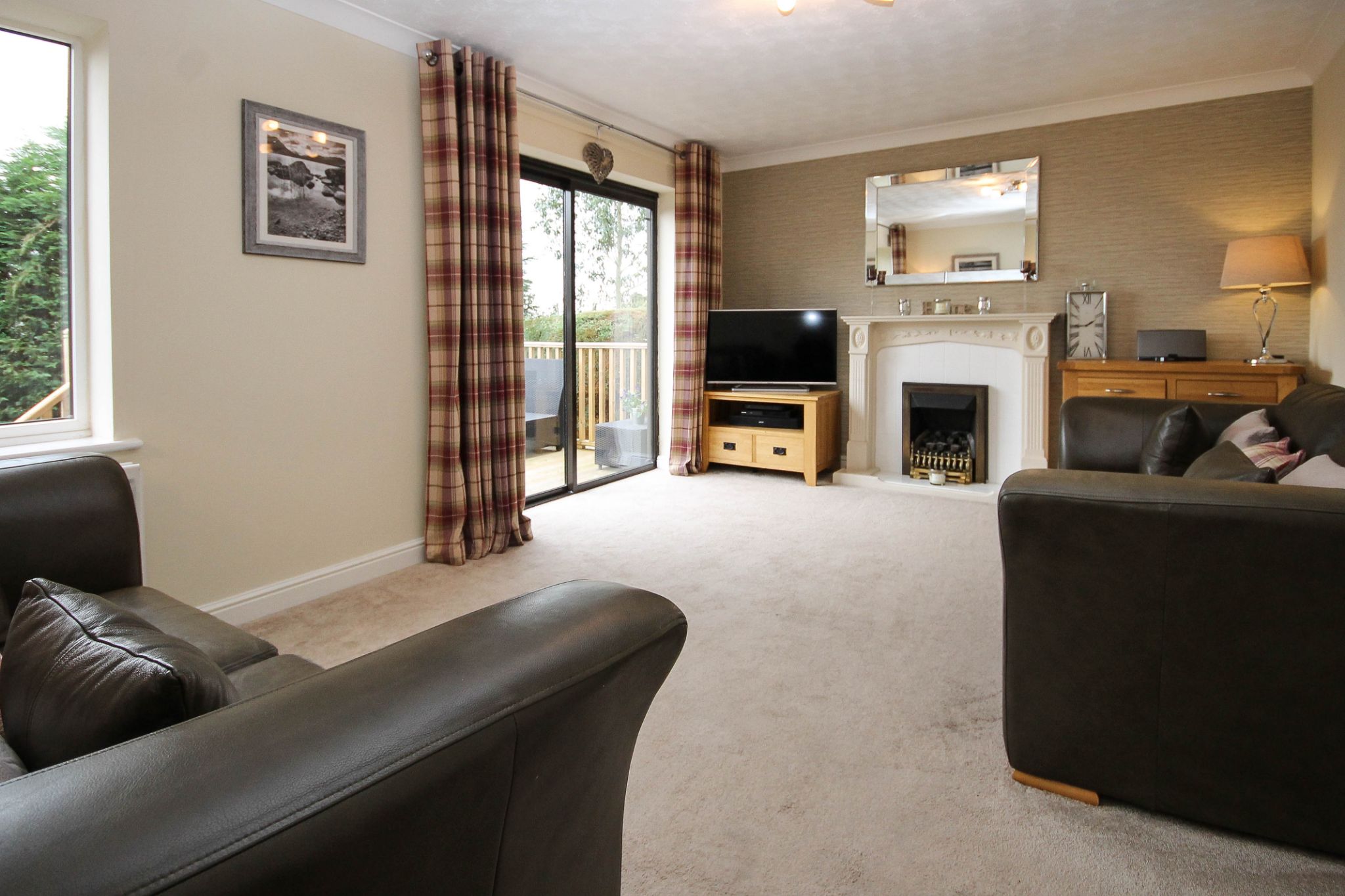 4 bedroom detached house SSTC in Bolton - Photograph 32