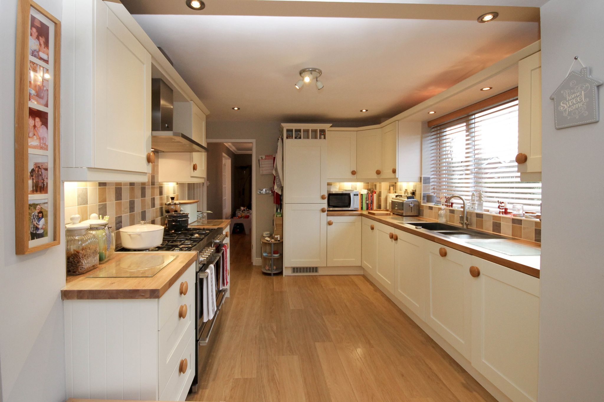 4 bedroom detached house SSTC in Bolton - Photograph 15