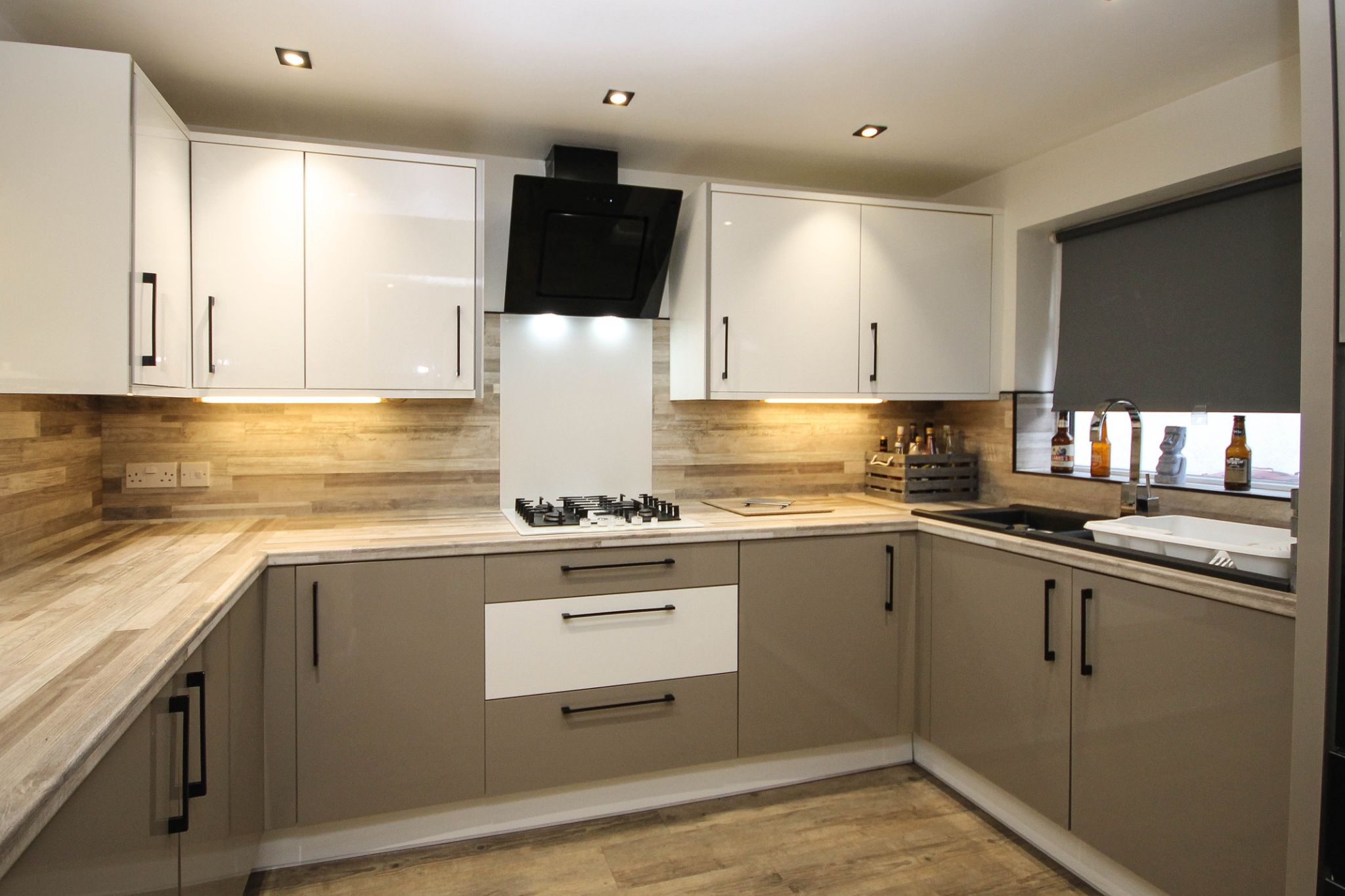 3 bedroom mid terraced house SSTC in Darwen - Photograph 8