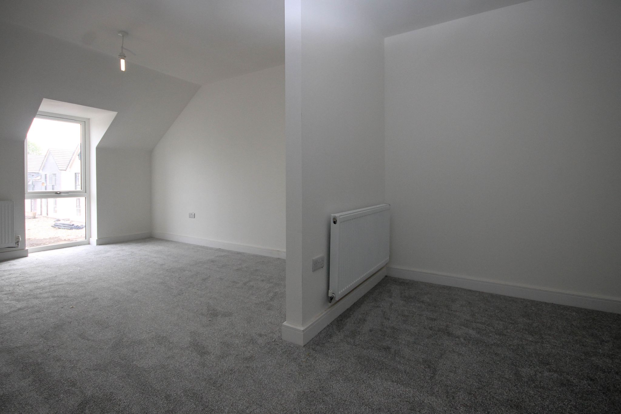4 bedroom semi-detached house For Sale in Darwen - Photograph 9