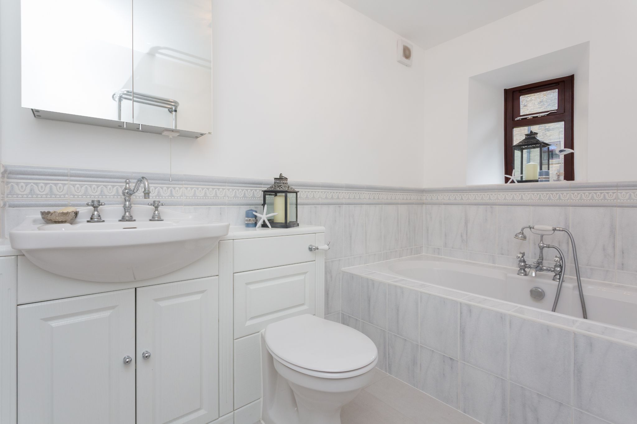 5 bedroom detached house For Sale in Bolton - Photograph 40