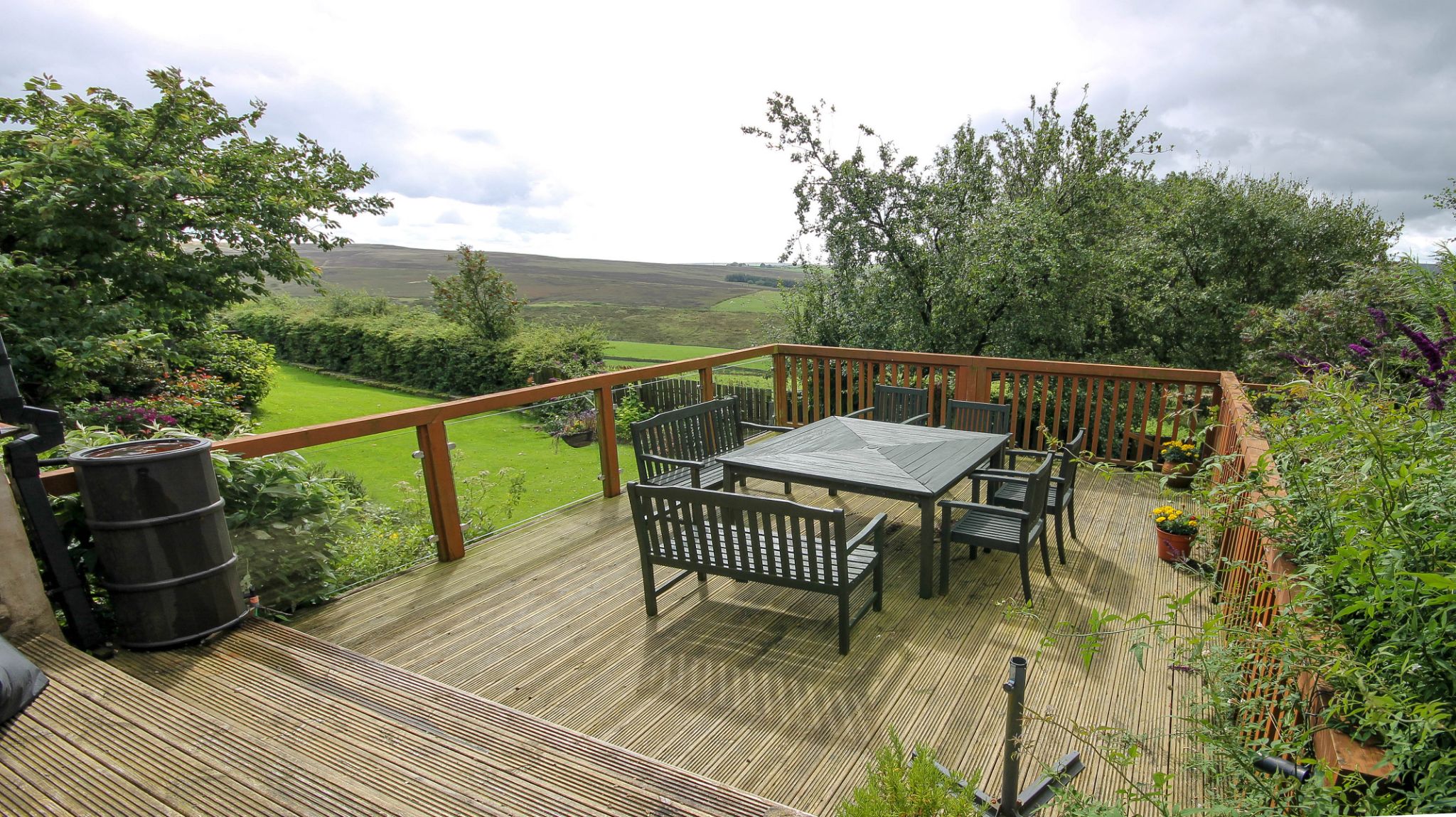 6 bedroom barn conversion house Sale Agreed in Darwen - Photograph 13