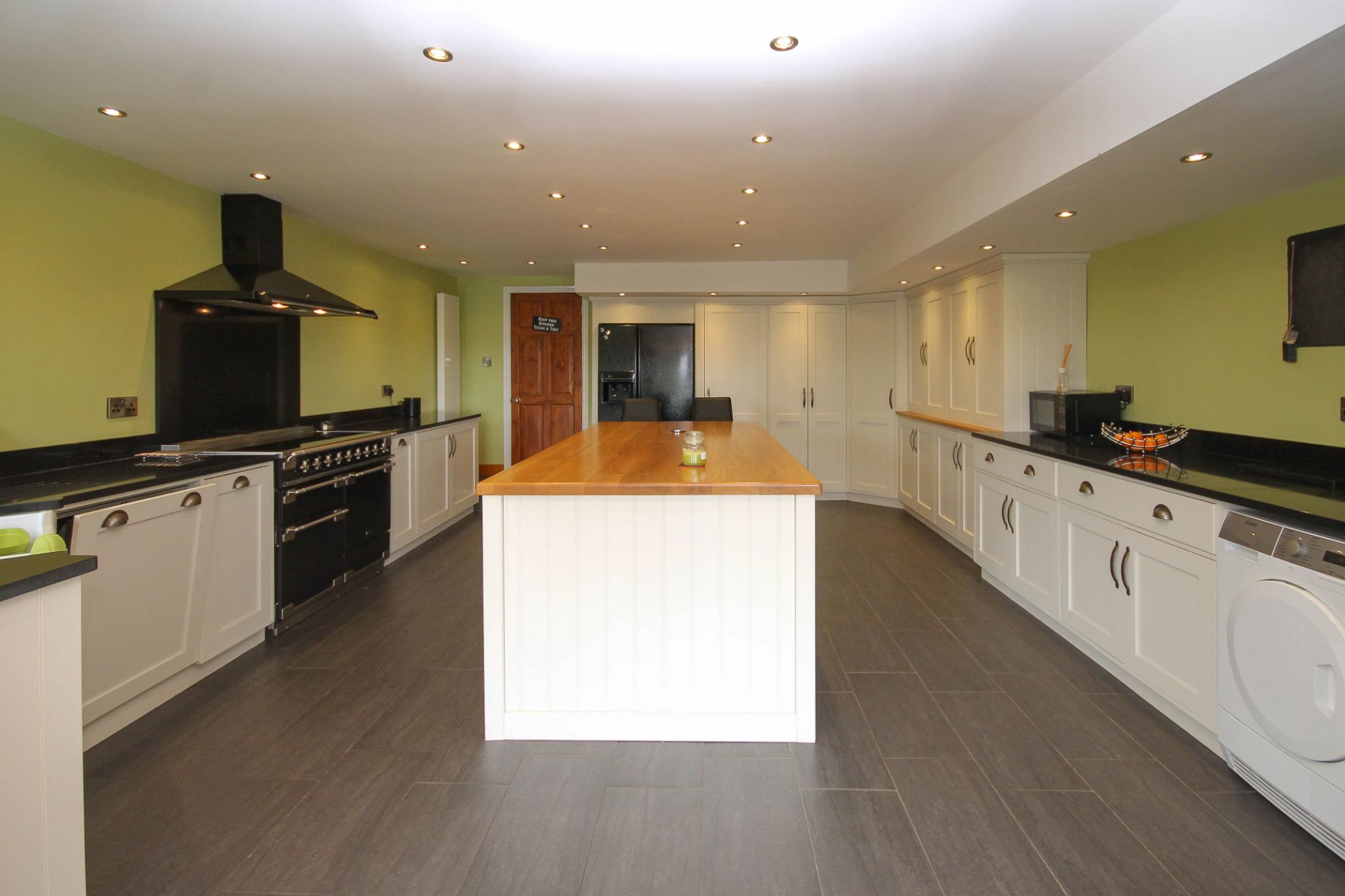 6 bedroom barn conversion house Sale Agreed in Darwen - Photograph 32