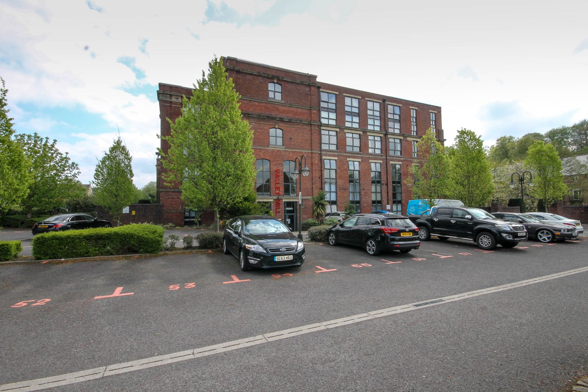 2 bedroom apartment flat/apartment SSTC in Bolton - Photograph 1