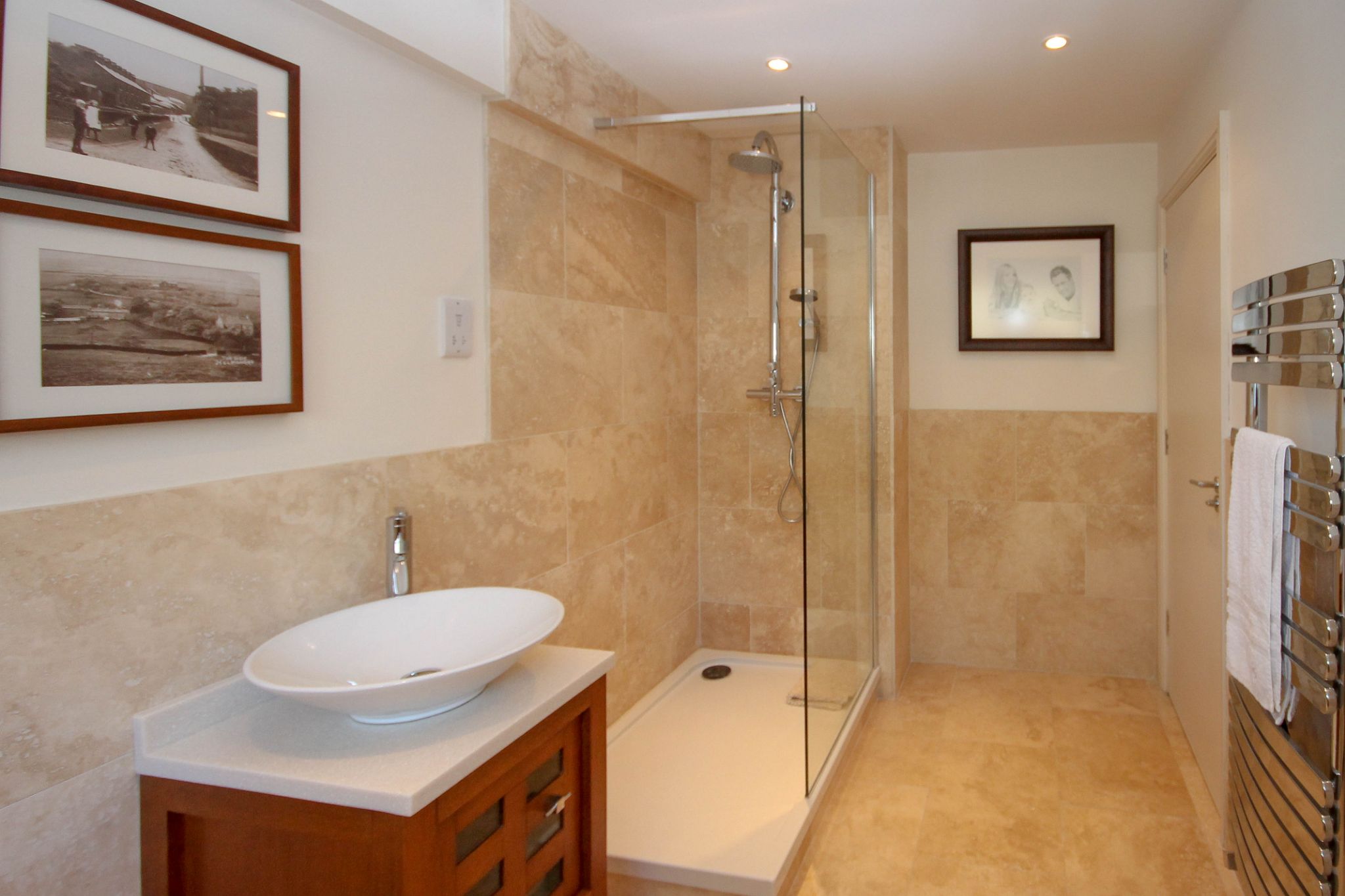 5 bedroom town house For Sale in Bolton - Photograph 17