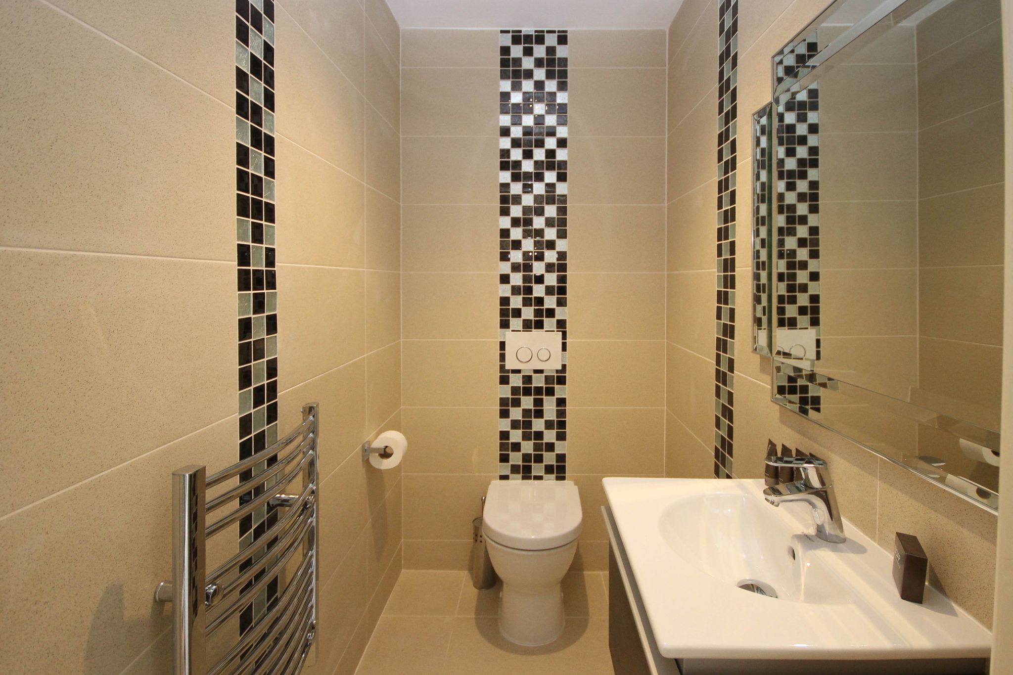 4 bedroom detached house For Sale in Bolton - Photograph 28