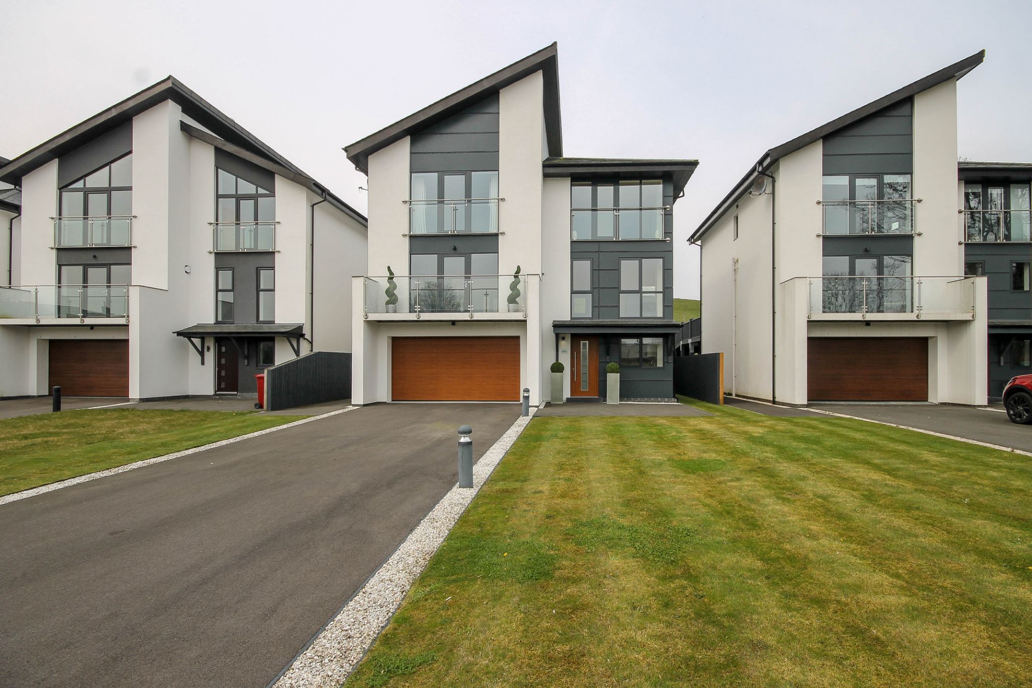 4 bedroom detached house For Sale in Bolton - Photograph 2