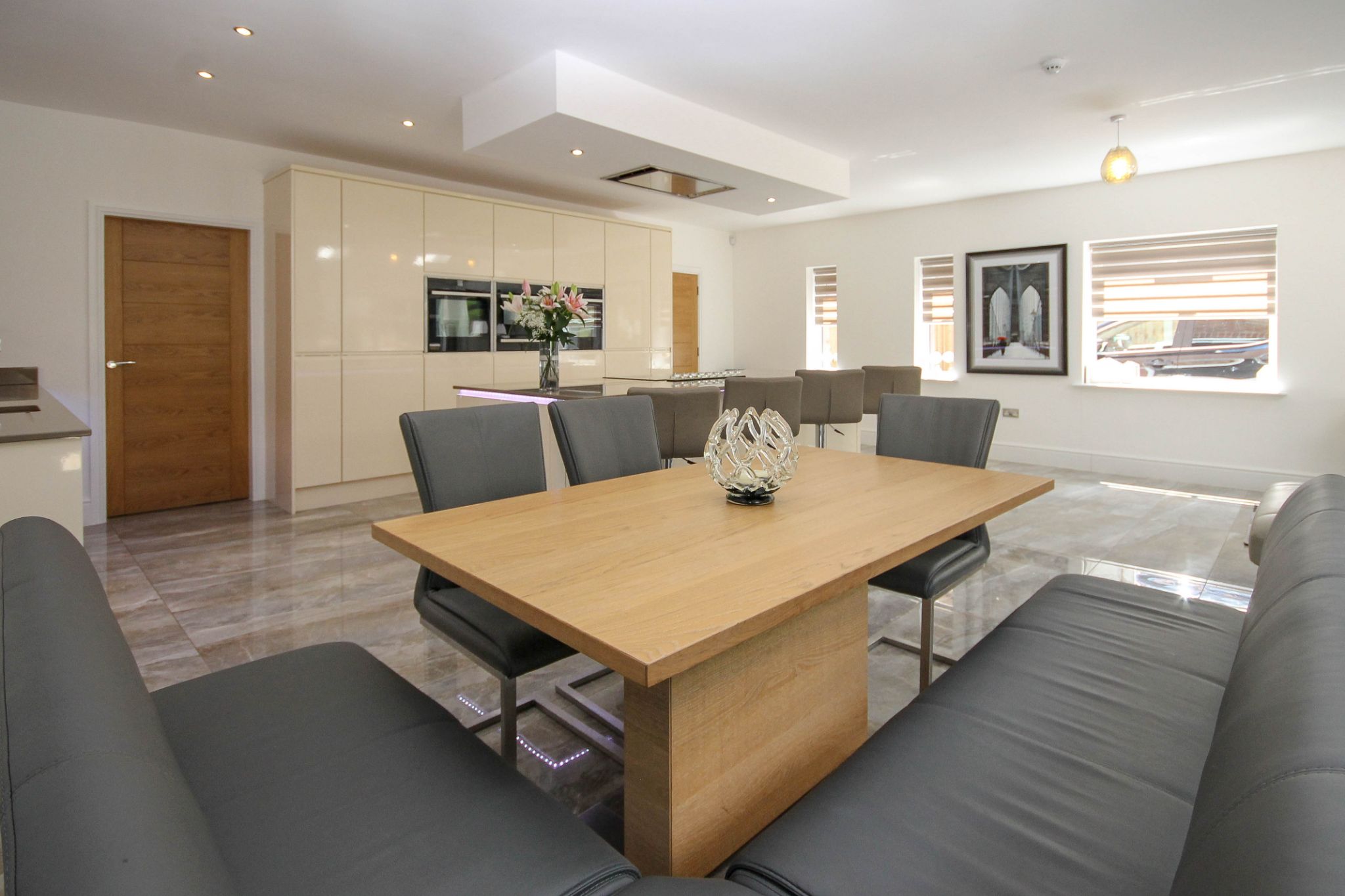 5 bedroom detached house Sale Agreed in Bolton - Photograph 14