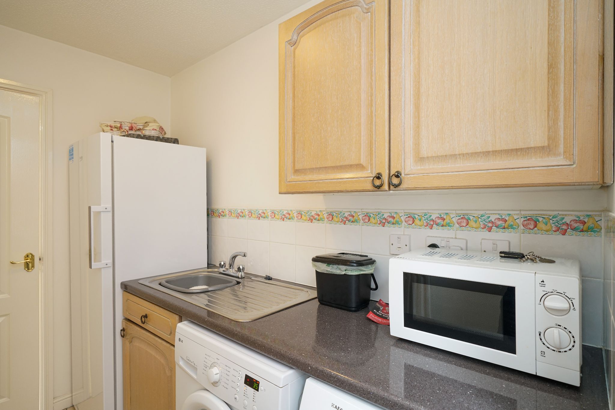 4 bedroom detached house Sale Agreed in Bolton - Photograph 54