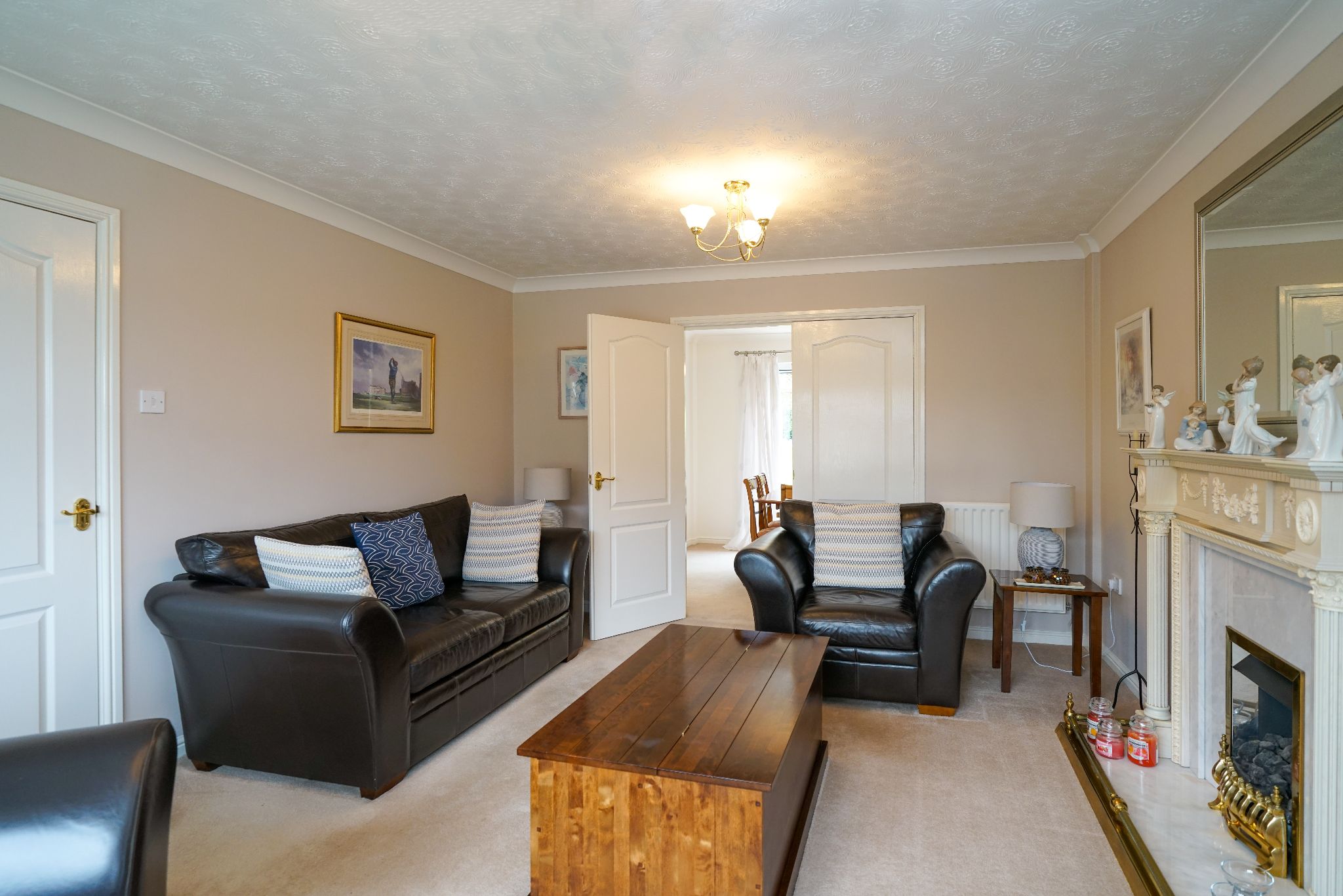 4 bedroom detached house Sale Agreed in Bolton - Photograph 39