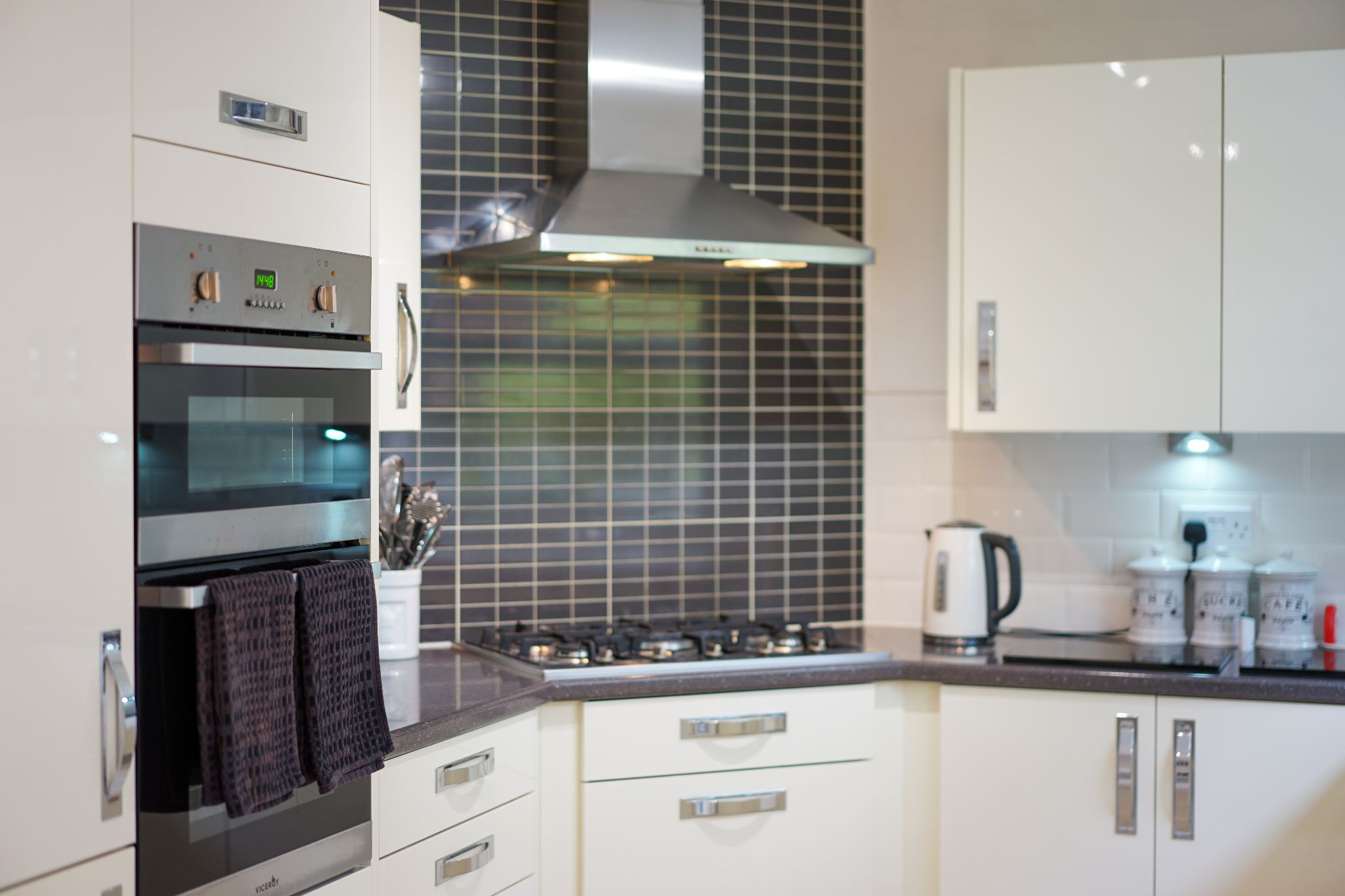 4 bedroom detached house Sale Agreed in Bolton - Photograph 58