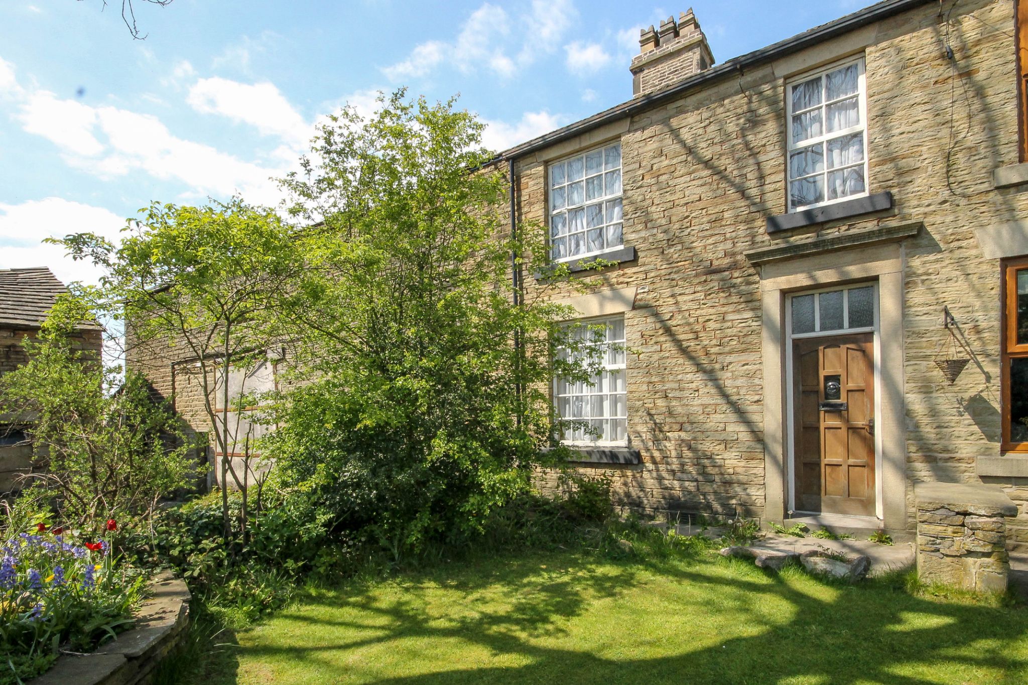3 bedroom cottage house Sale Agreed in Bolton - Photograph 1