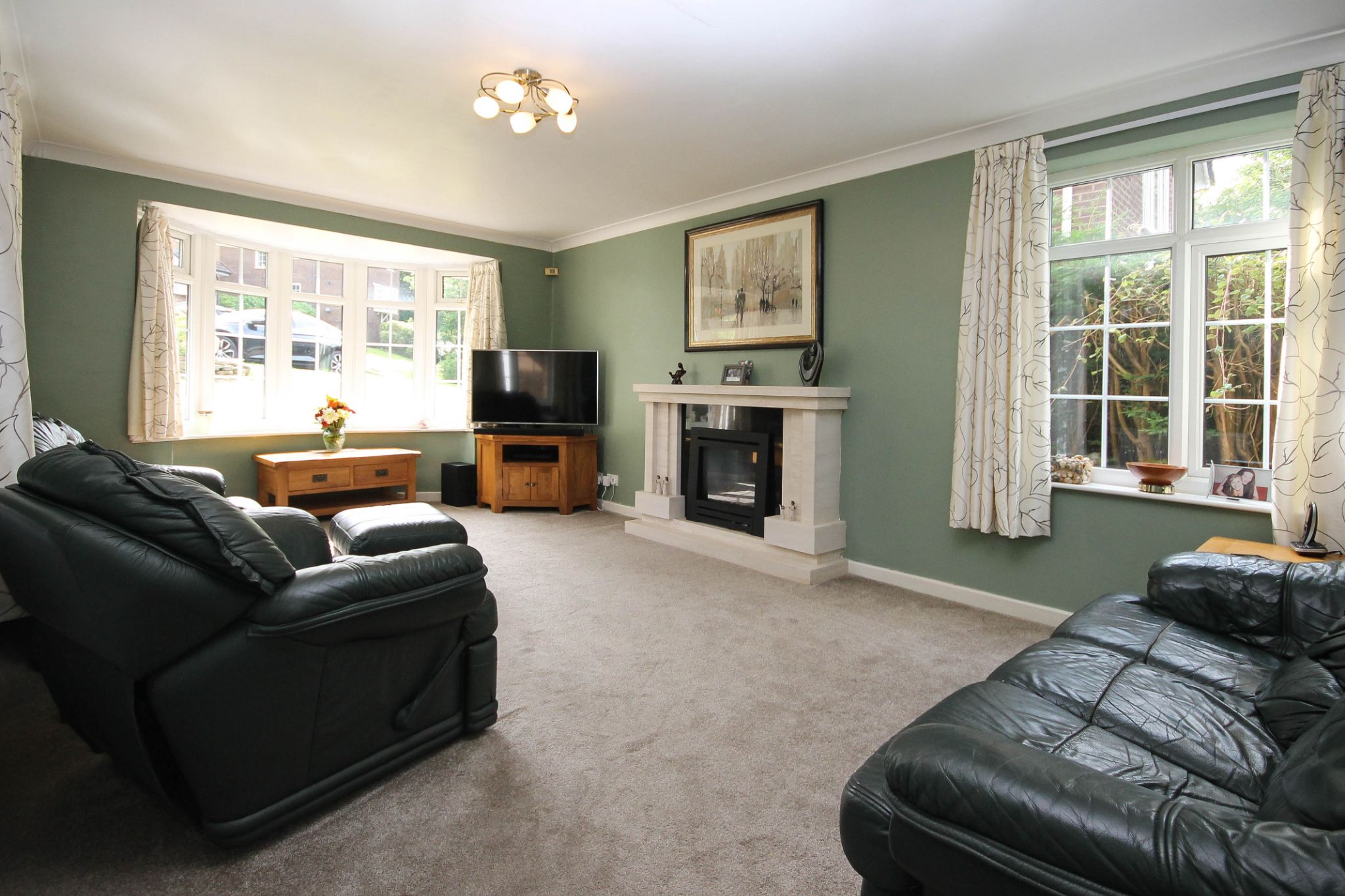 5 bedroom detached house SSTC in Bolton - Photograph 4