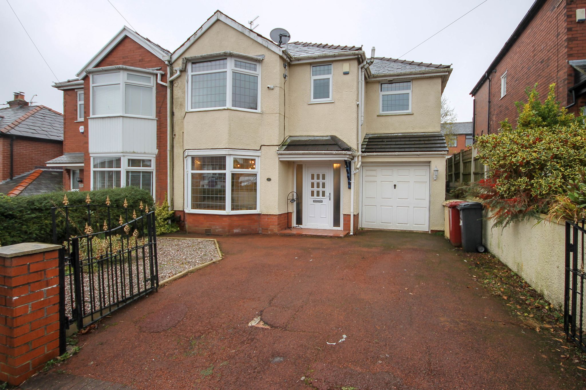 4 bedroom semi-detached house Sale Agreed in Bolton - Photograph 1