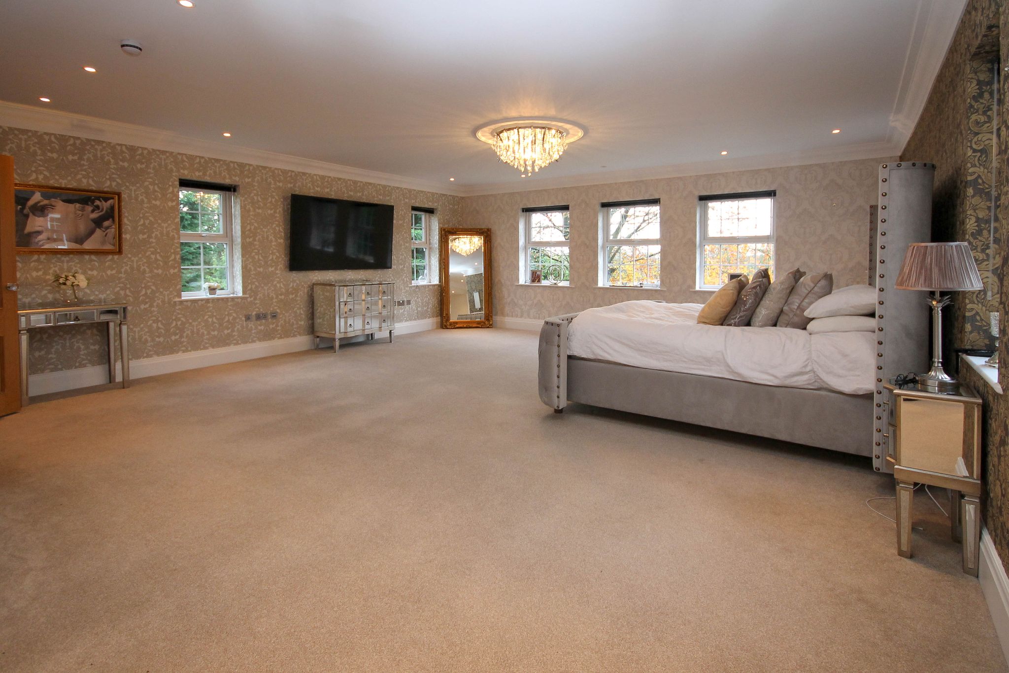 6 bedroom detached house For Sale in Bolton - Photograph 14