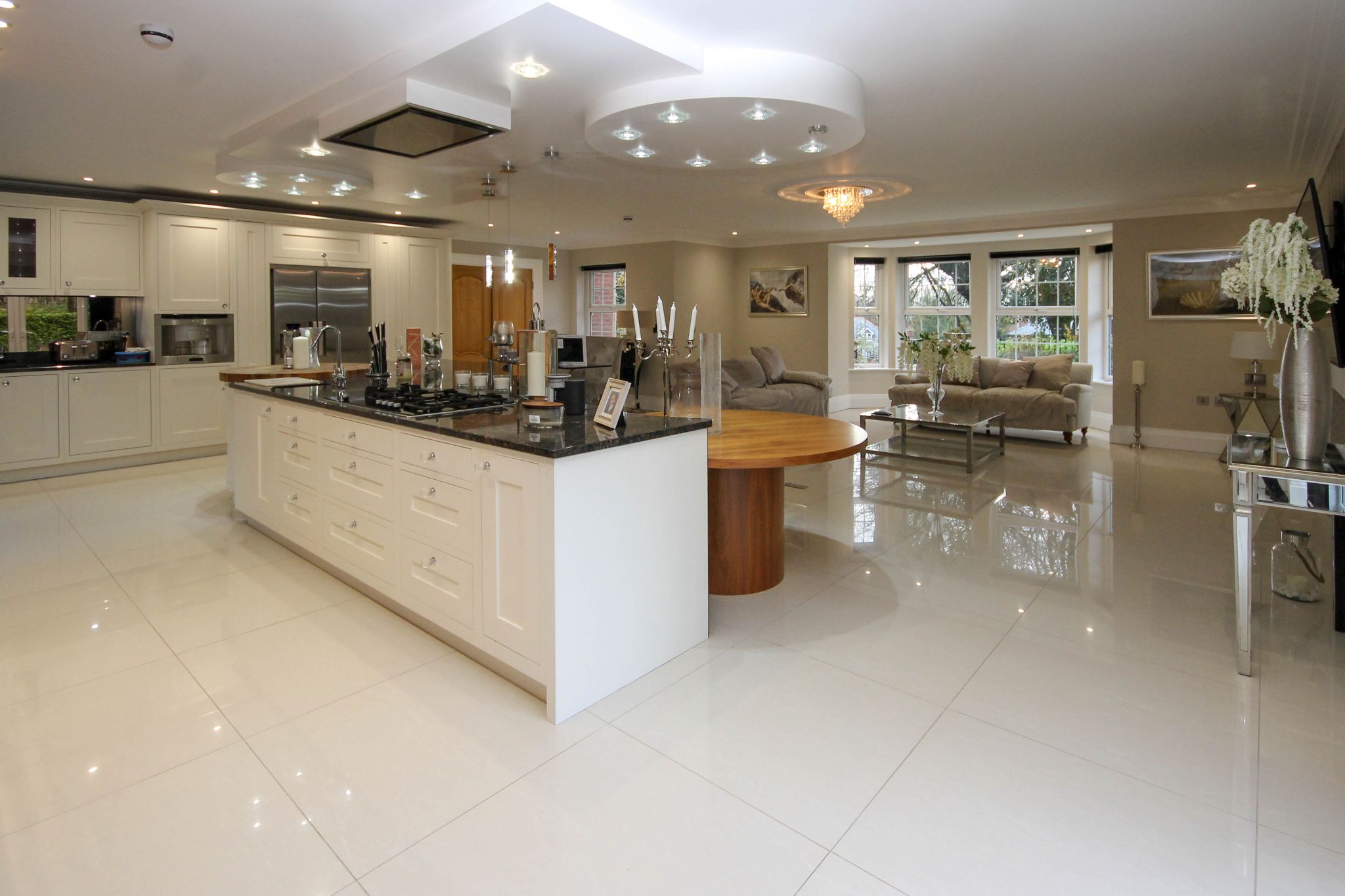 6 bedroom detached house For Sale in Bolton - Photograph 23