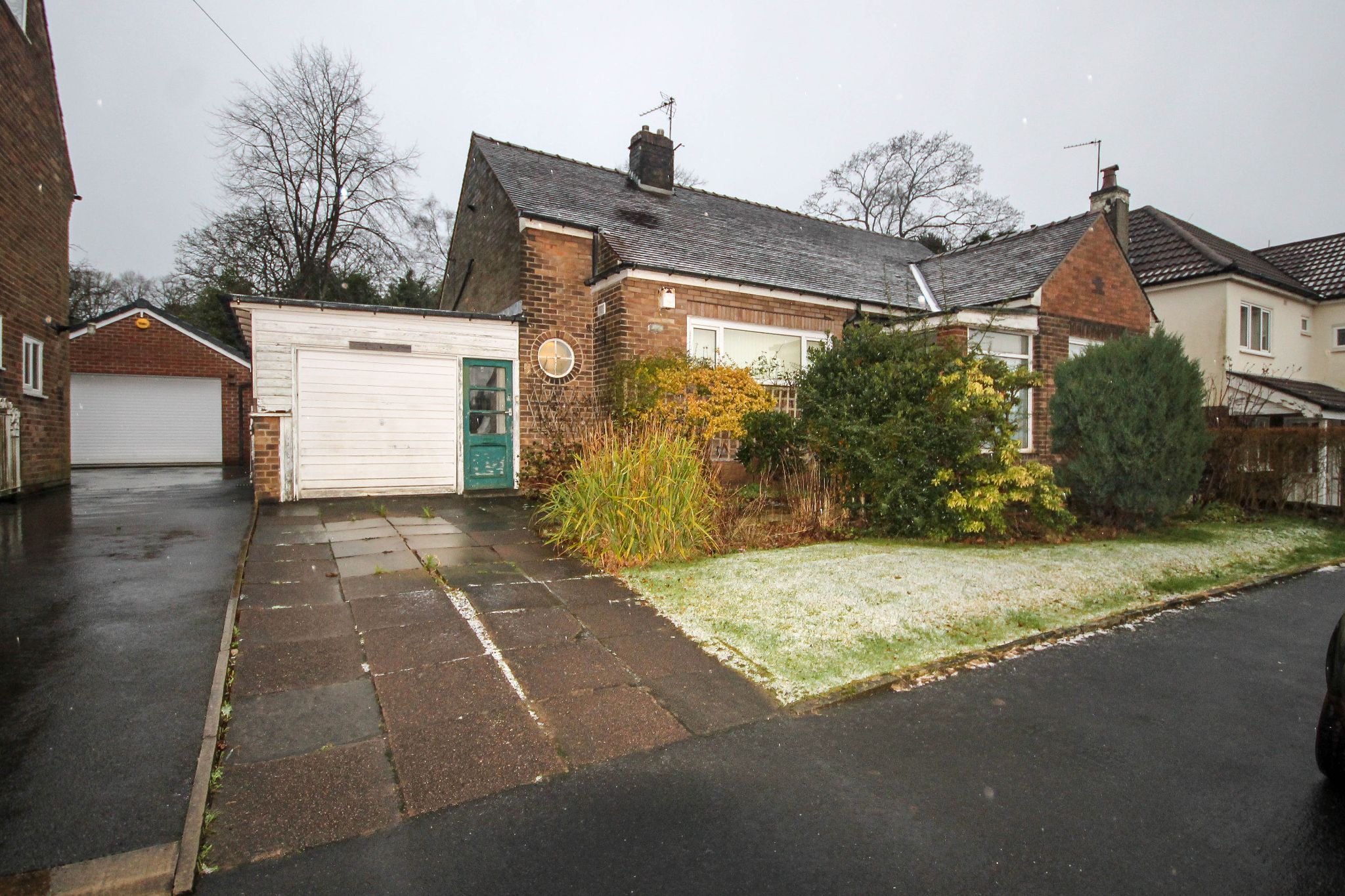 4 bedroom detached bungalow Sale Agreed in Bolton - Photograph 1