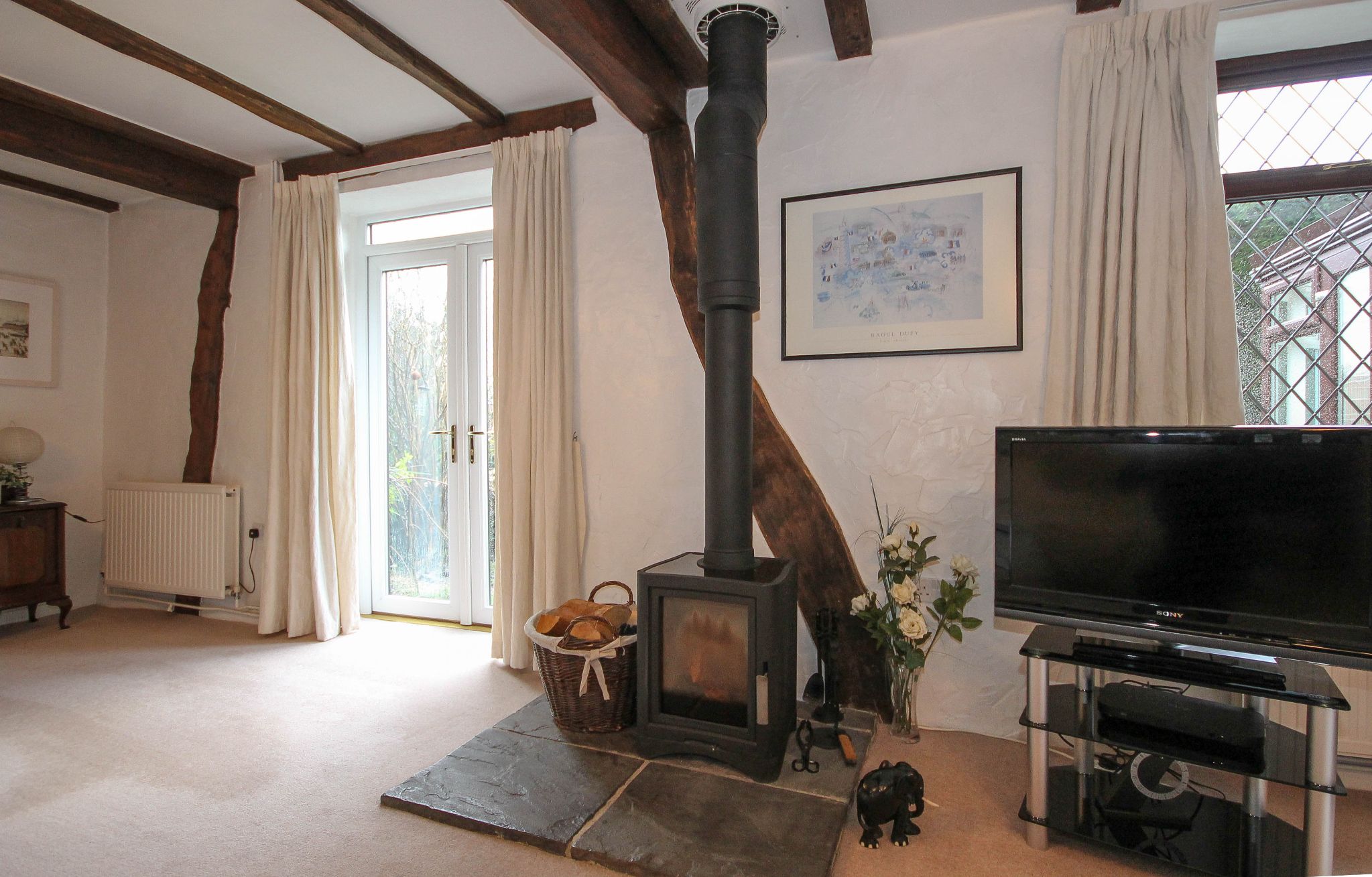4 bedroom barn conversion house For Sale in Bolton - Photograph 3