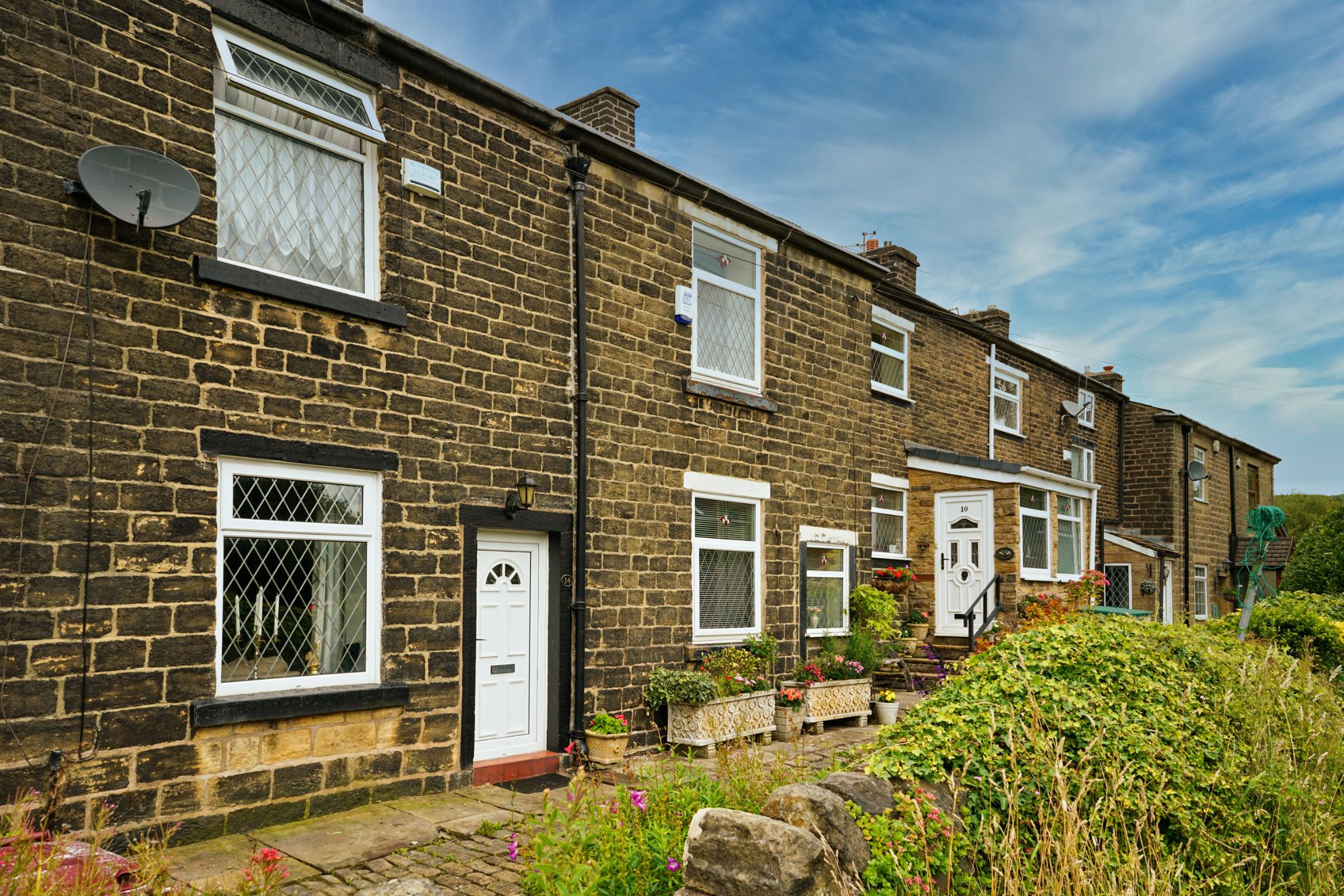 2 bedroom cottage house Sale Agreed in Bolton - Photograph 5