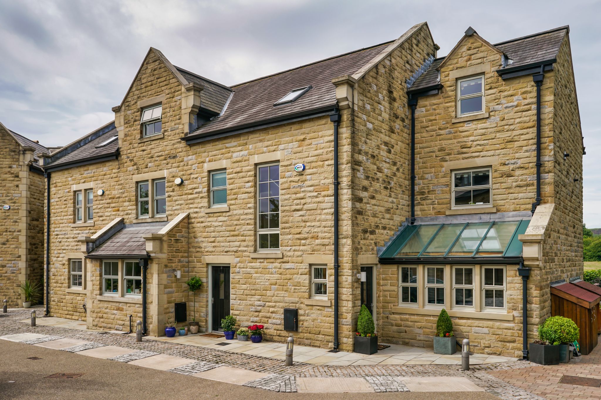 4 bedroom mews house For Sale in Bolton - Photograph 64