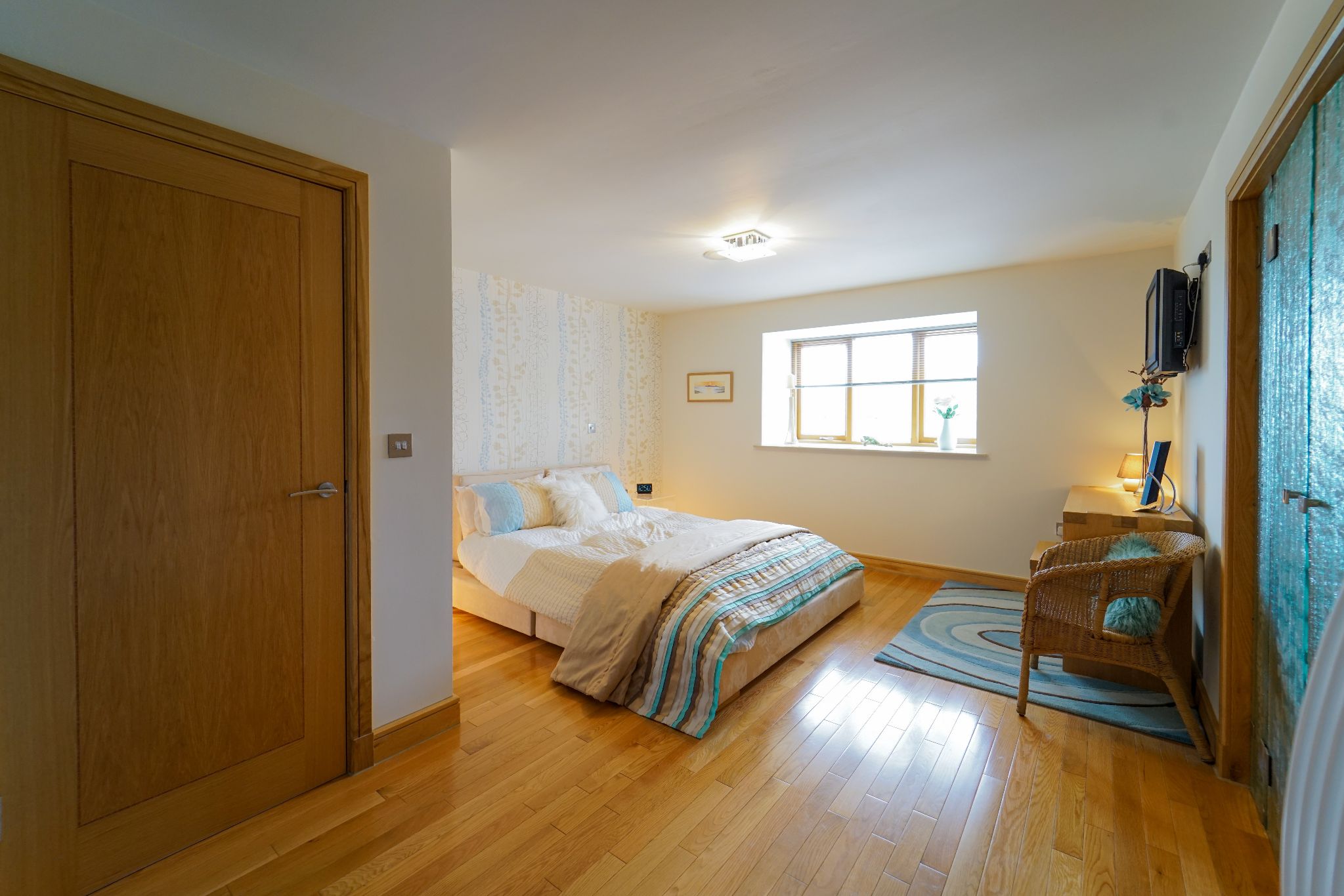 5 bedroom barn conversion house SSTC in Bolton - Photograph 65