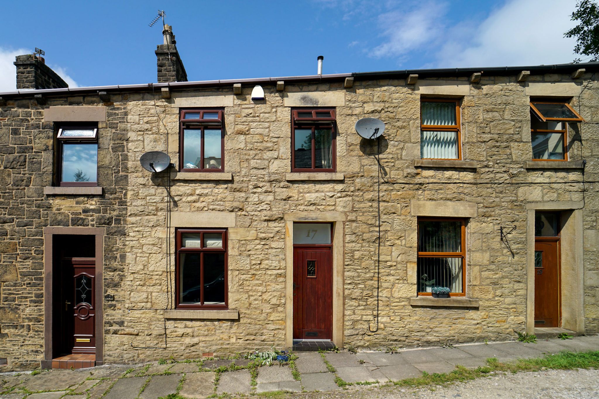 2 bedroom cottage house Sale Agreed in Bolton - Photograph 2