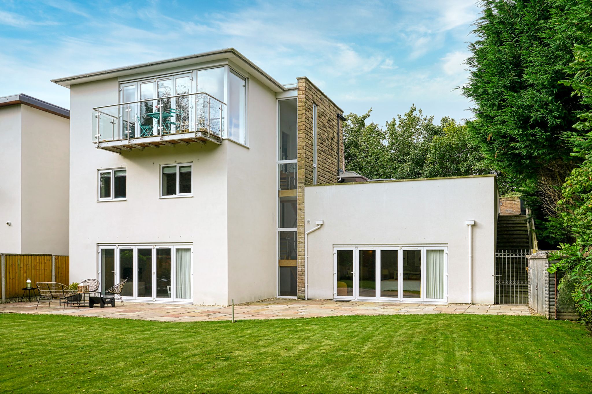 4 bedroom detached house SSTC in Bolton - Photograph 98