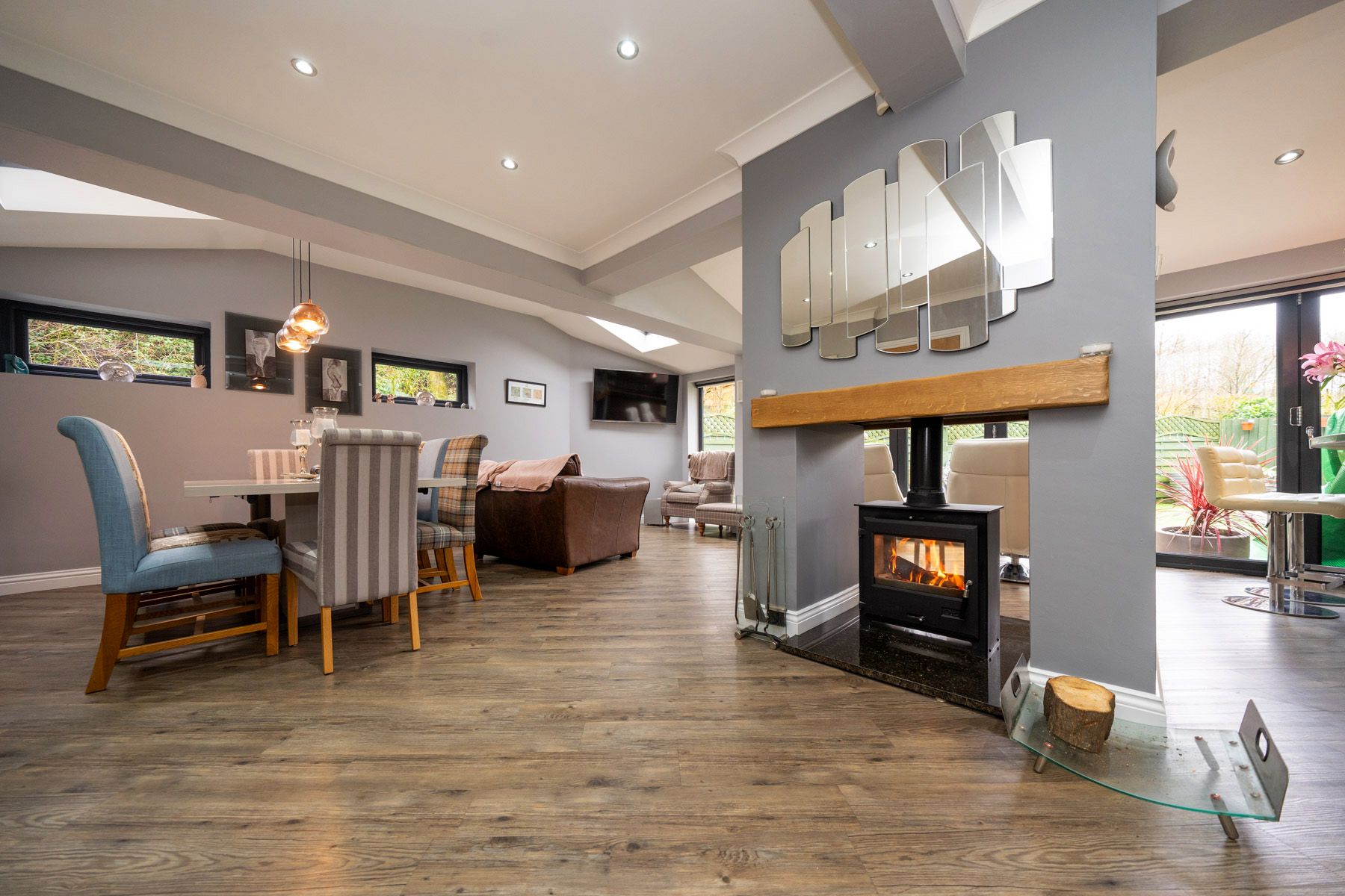 4 bedroom mews house Sale Agreed in Bolton - Photograph 38