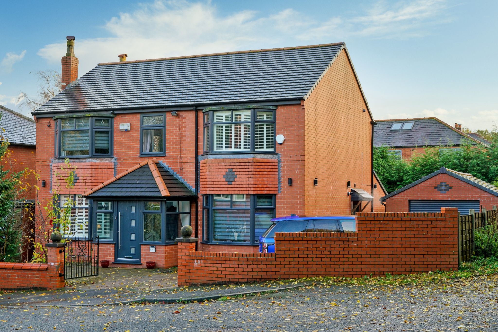 4 bedroom detached house Sale Agreed in Bolton - Photograph 5