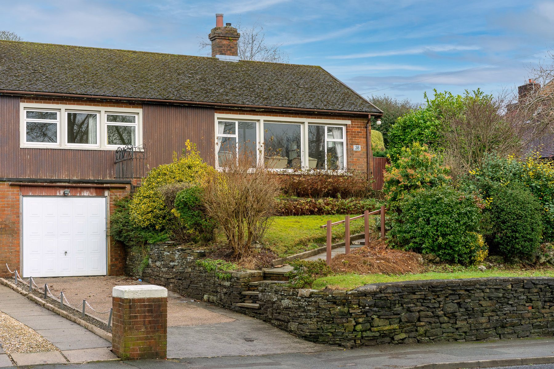 3 bedroom semi-detached bungalow Sale Agreed in Bolton - Photograph 3