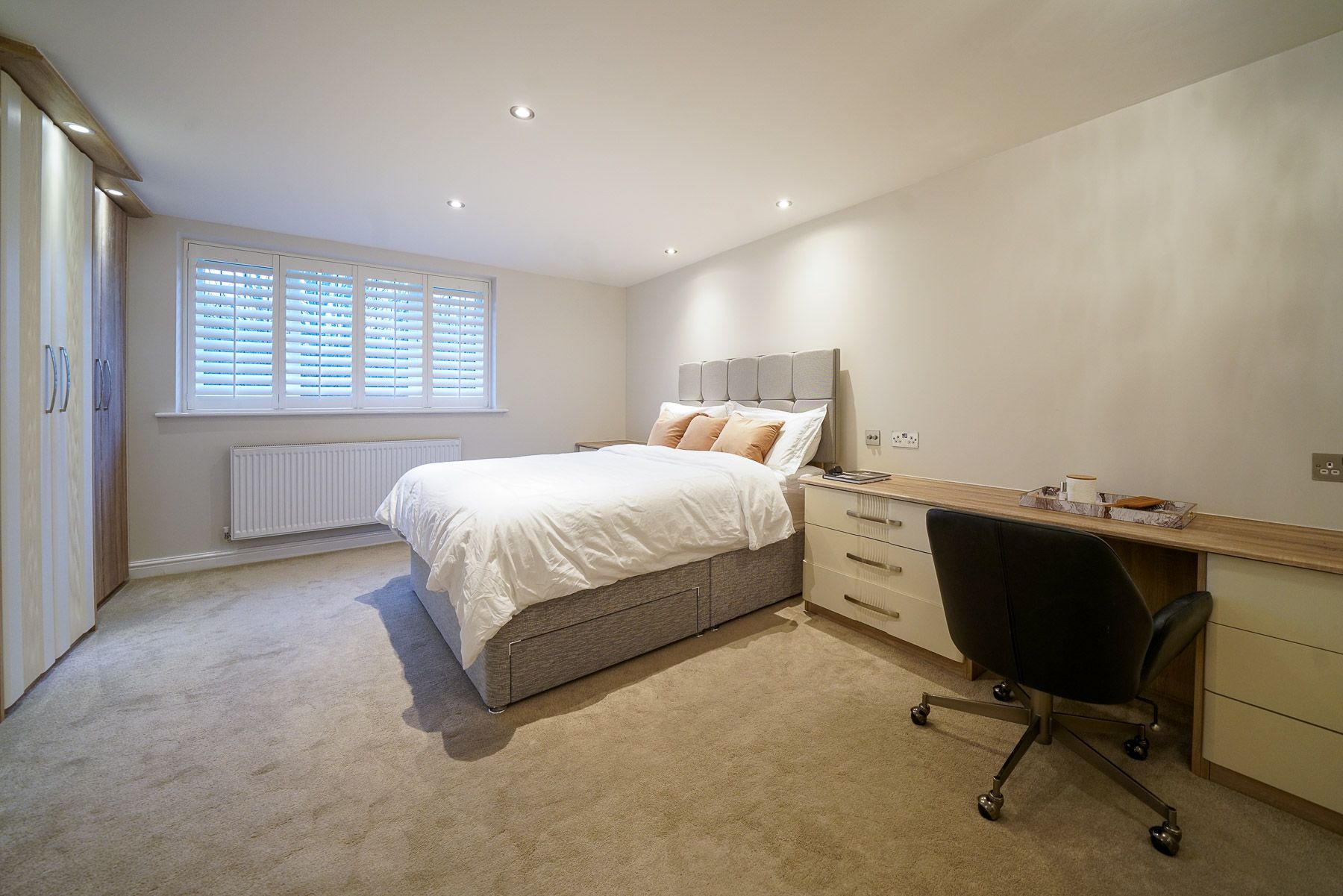 4 bedroom detached house Sale Agreed in Bolton - Photograph 58