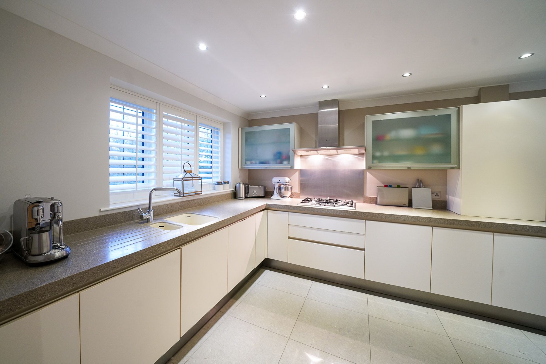 4 bedroom detached house Sale Agreed in Bolton - Photograph 9