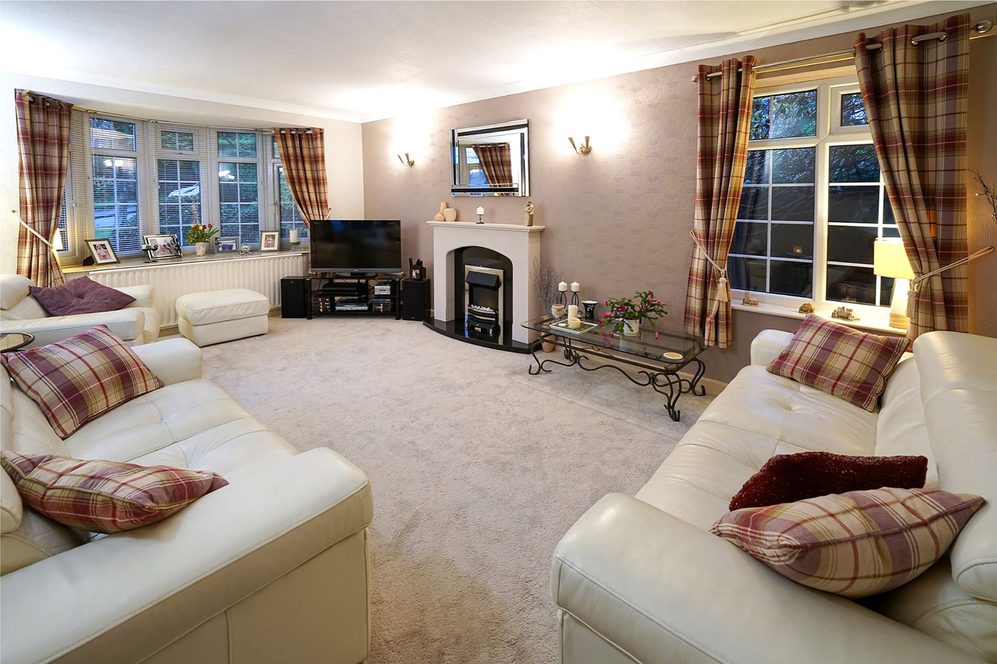 4 bedroom detached house SSTC in Bolton - Photograph 5