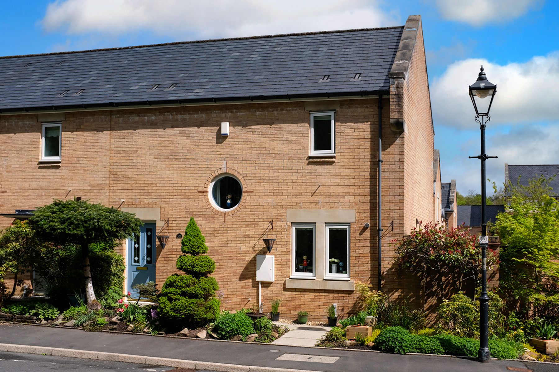 2 bedroom mews house SSTC in Bolton - Photograph 2
