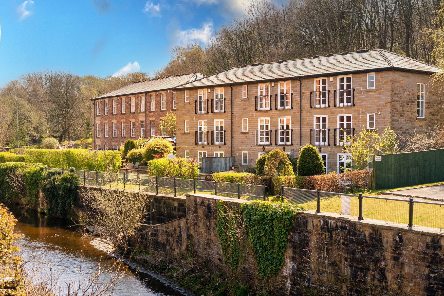 4 bedroom mews house SSTC in Bolton - Photograph 94