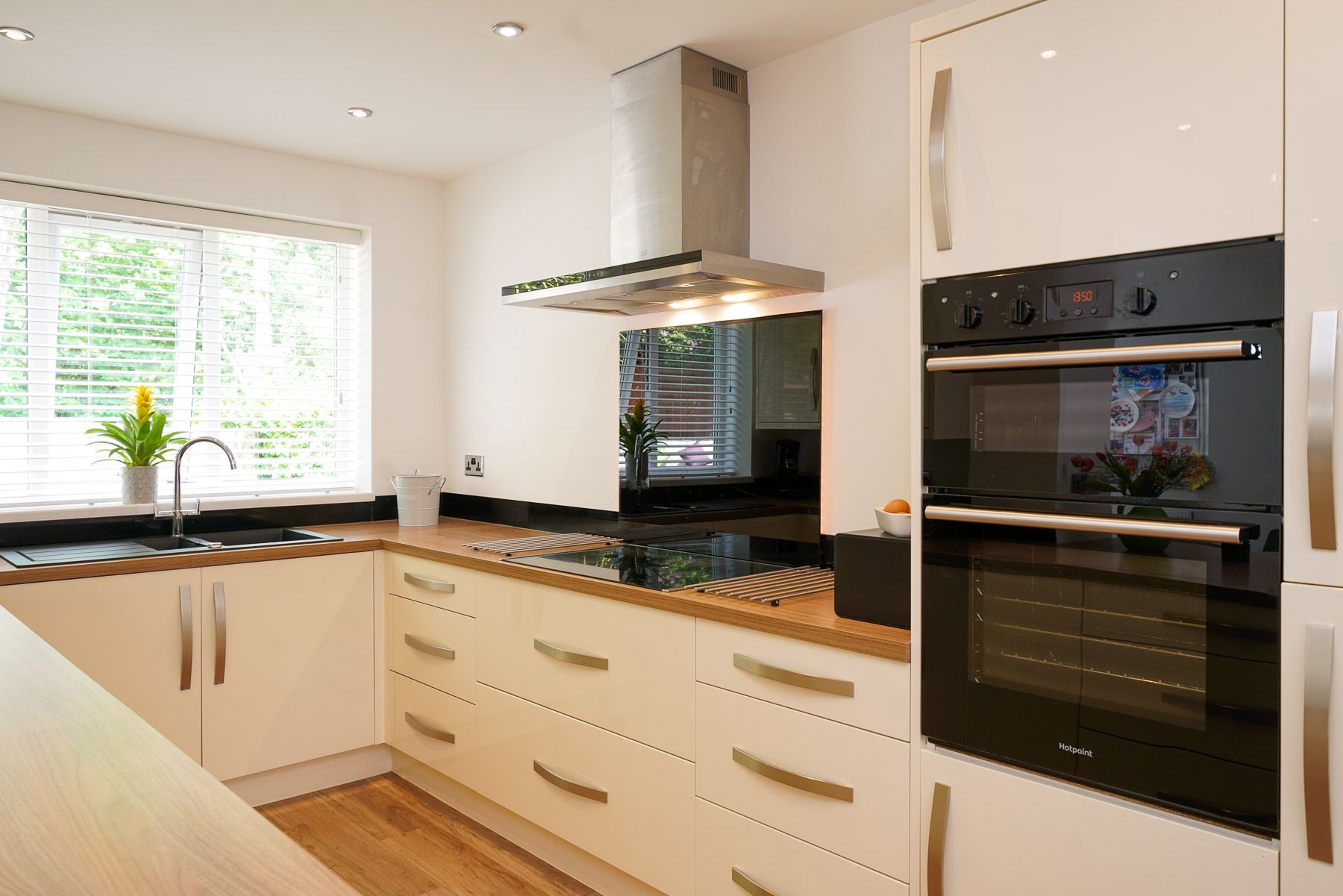 4 bedroom detached house For Sale in Bolton - Photograph 40