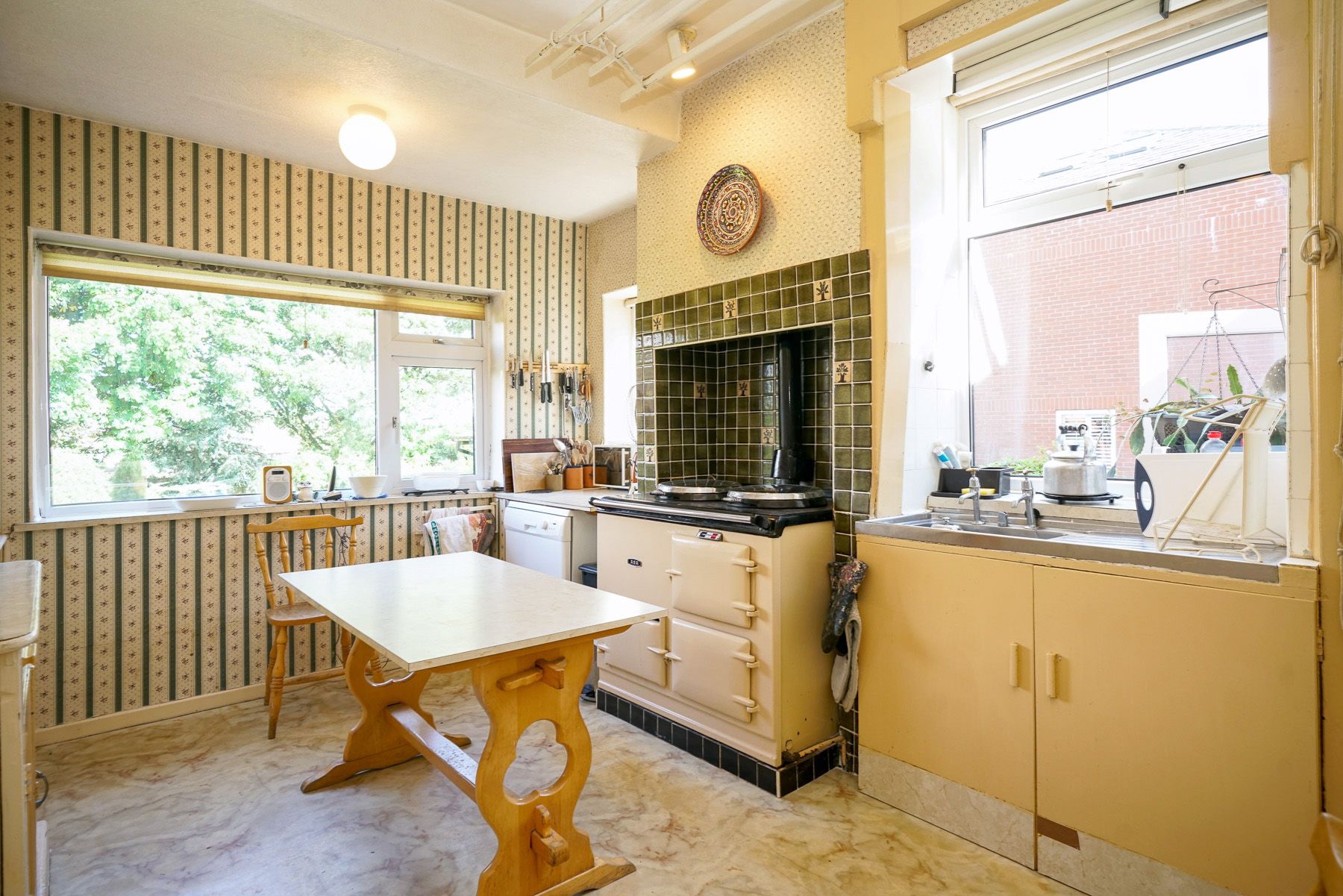5 bedroom detached house For Sale in Bolton - Photograph 19