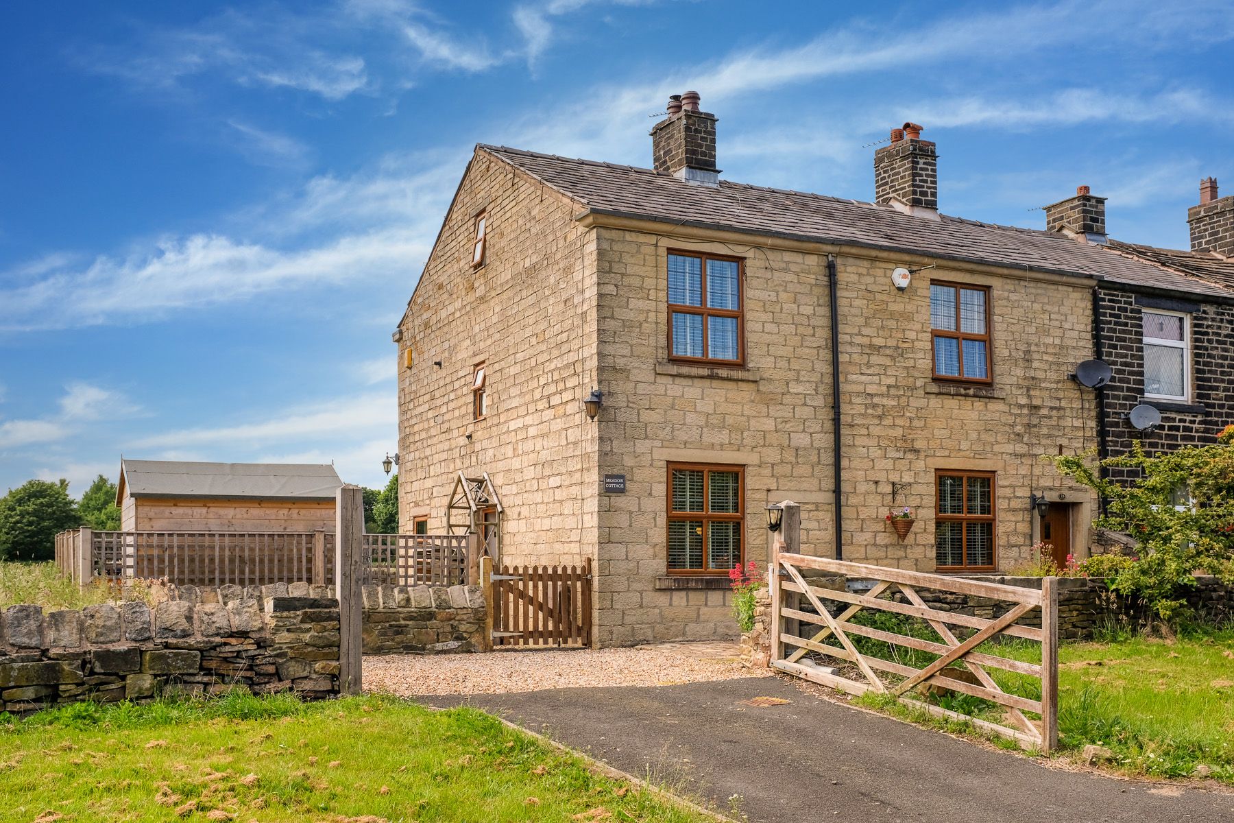 3 bedroom end terraced house For Sale in Bolton - Photograph 1
